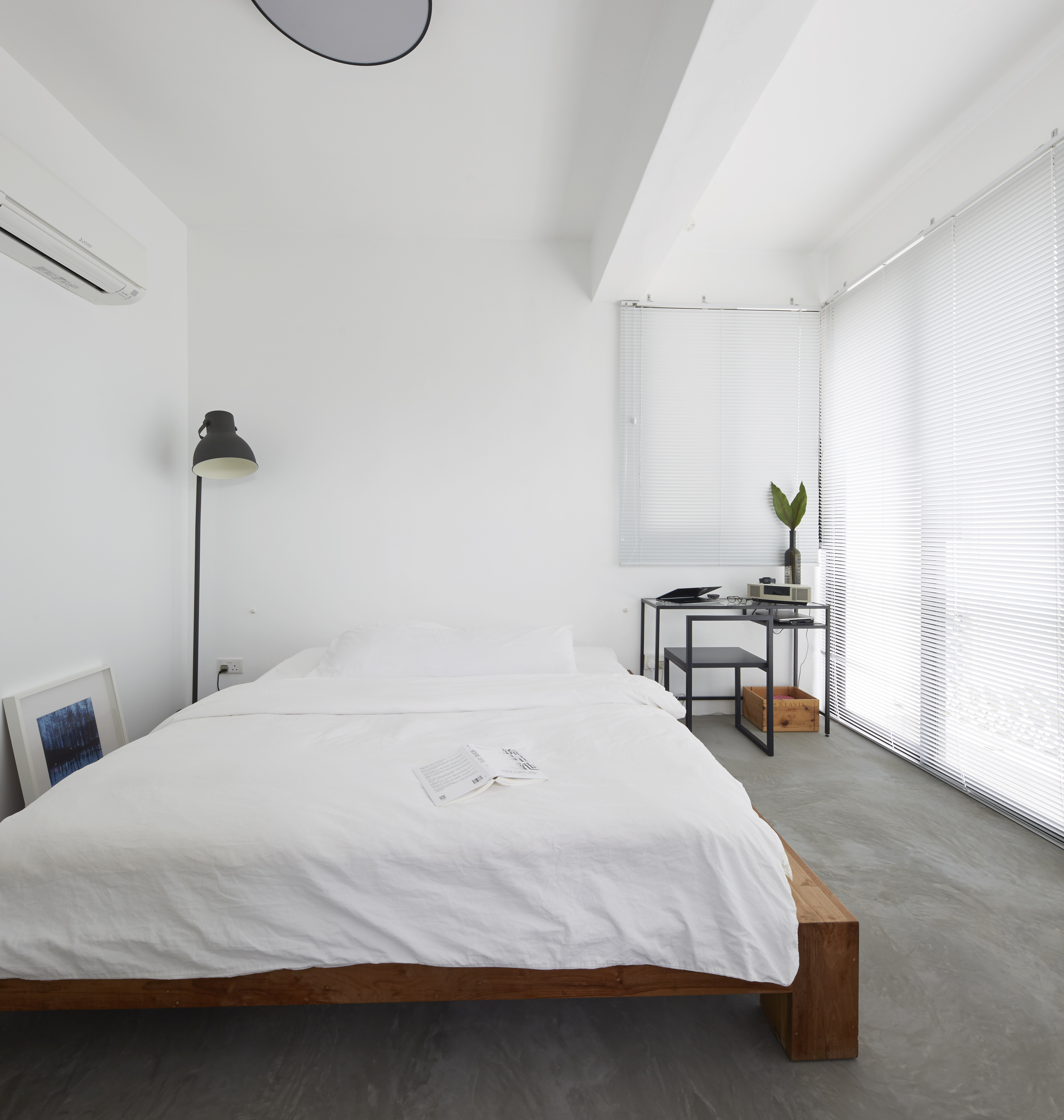 Industrial Design - Bedroom - Condominium - Design by Home Design Base