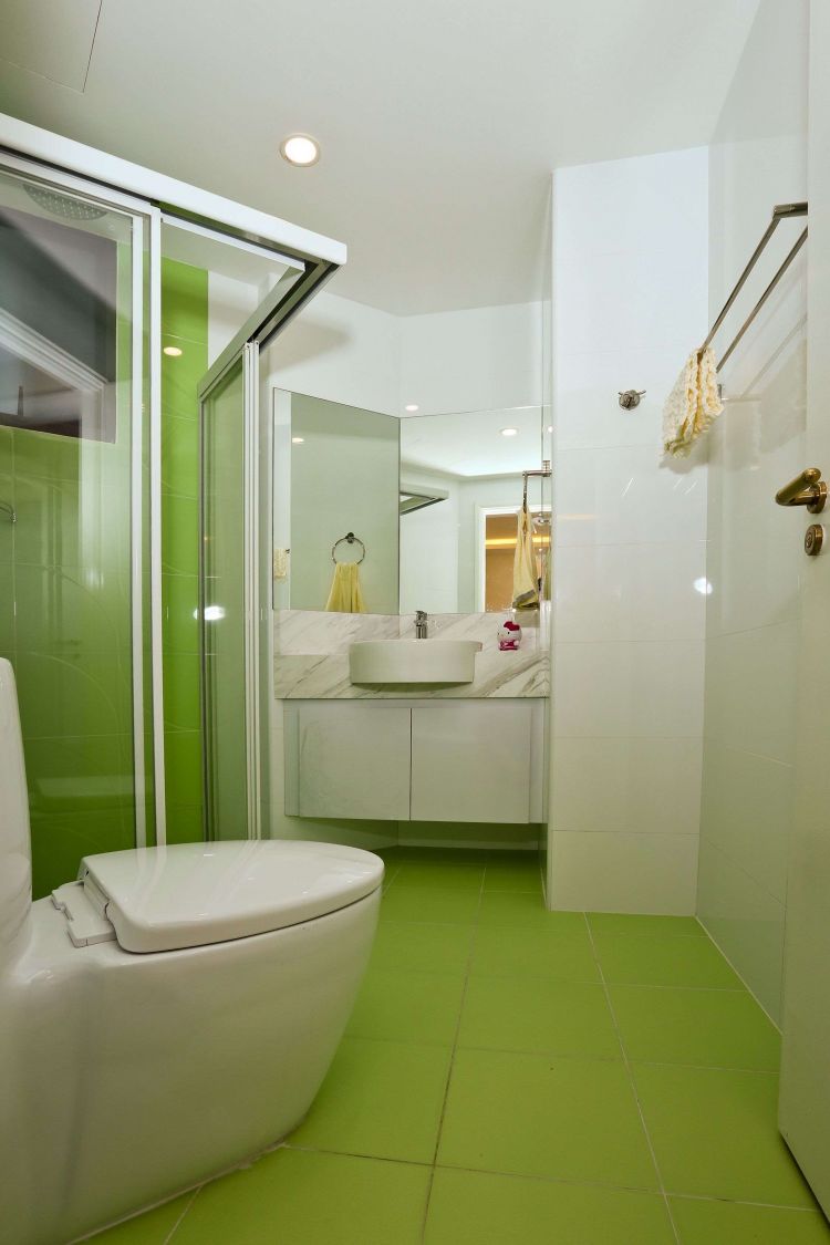 Classical, Victorian Design - Bathroom - Condominium - Design by Hwa Li Design & Build Pte Ltd