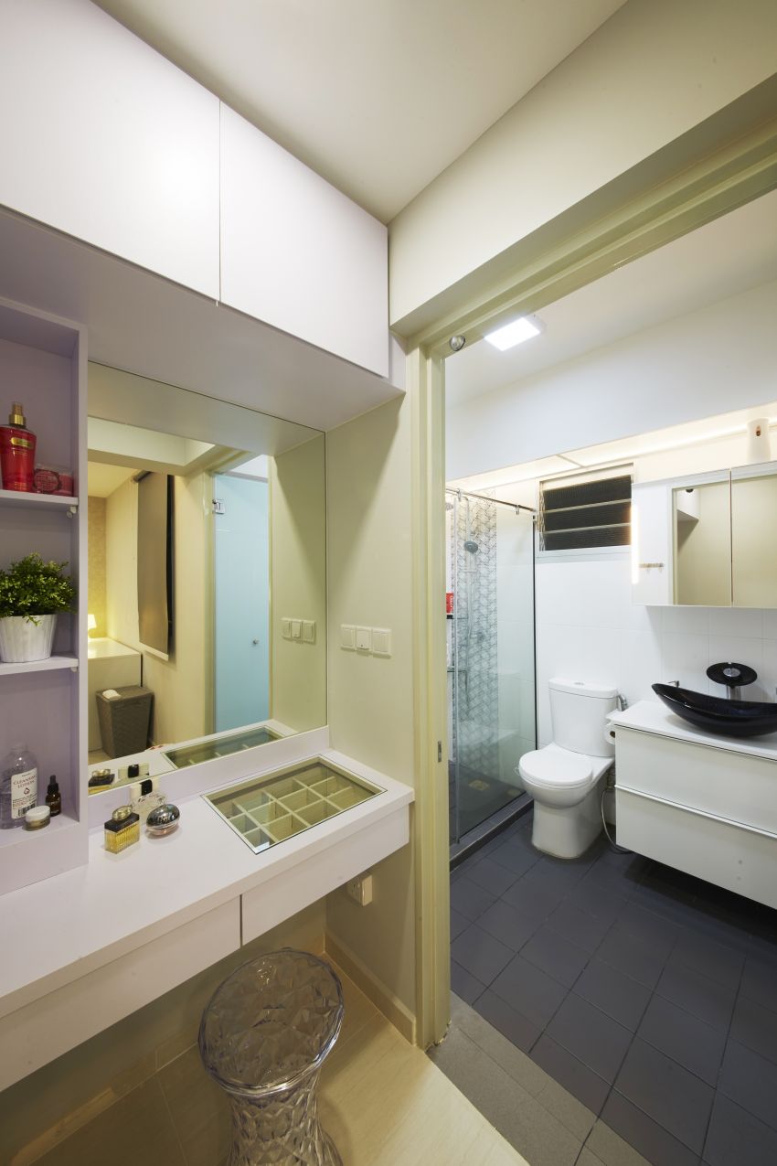Contemporary, Modern Design - Bathroom - HDB 5 Room - Design by I-chapter Pte Ltd