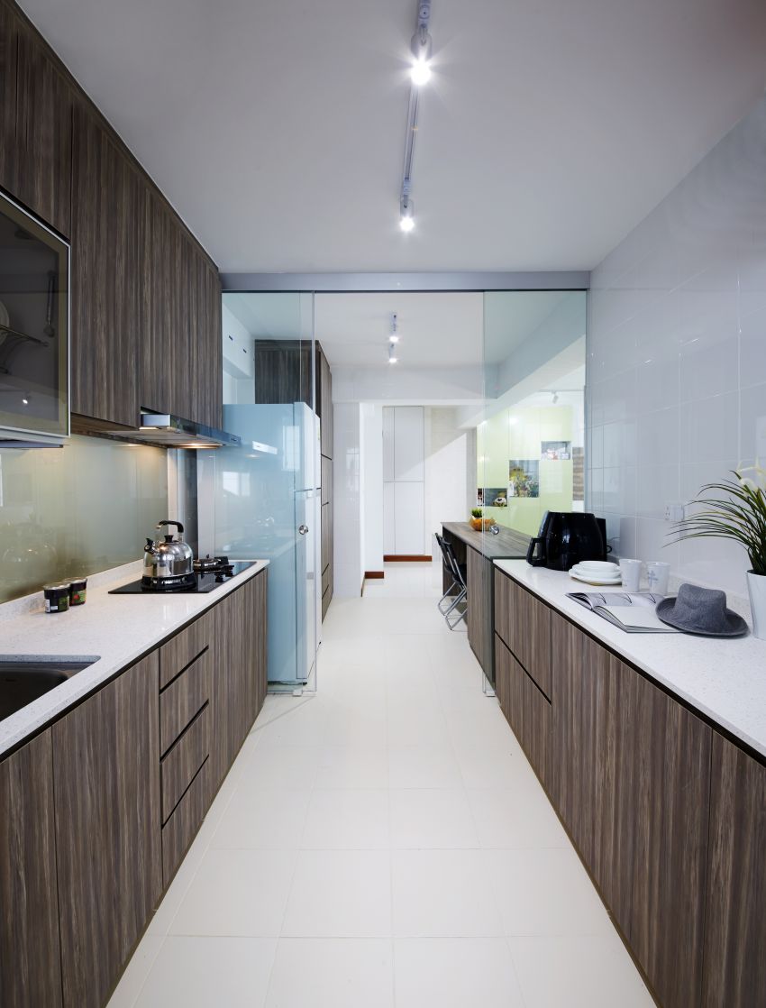 Tropical Design - Kitchen - HDB 5 Room - Design by I-chapter Pte Ltd
