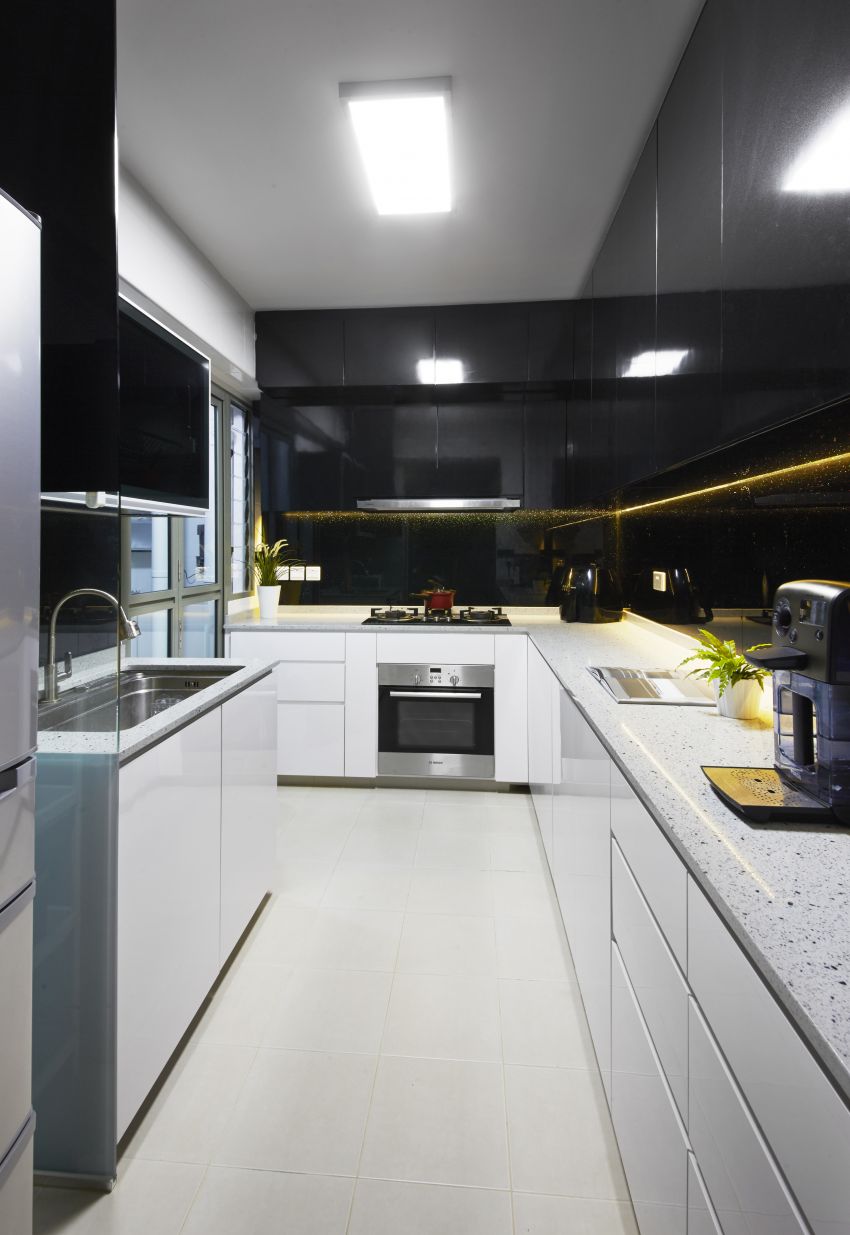 Modern Design - Kitchen - HDB 5 Room - Design by I-chapter Pte Ltd