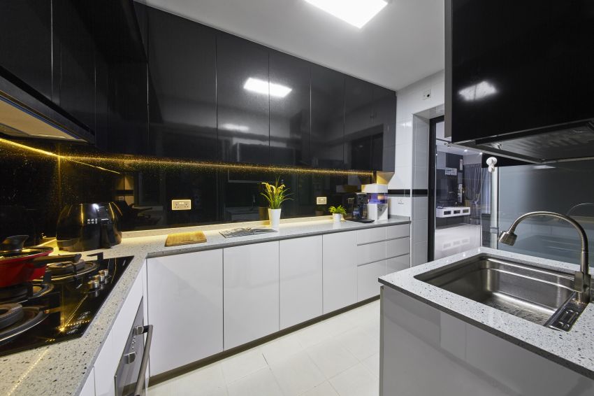 Modern Design - Kitchen - HDB 5 Room - Design by I-chapter Pte Ltd