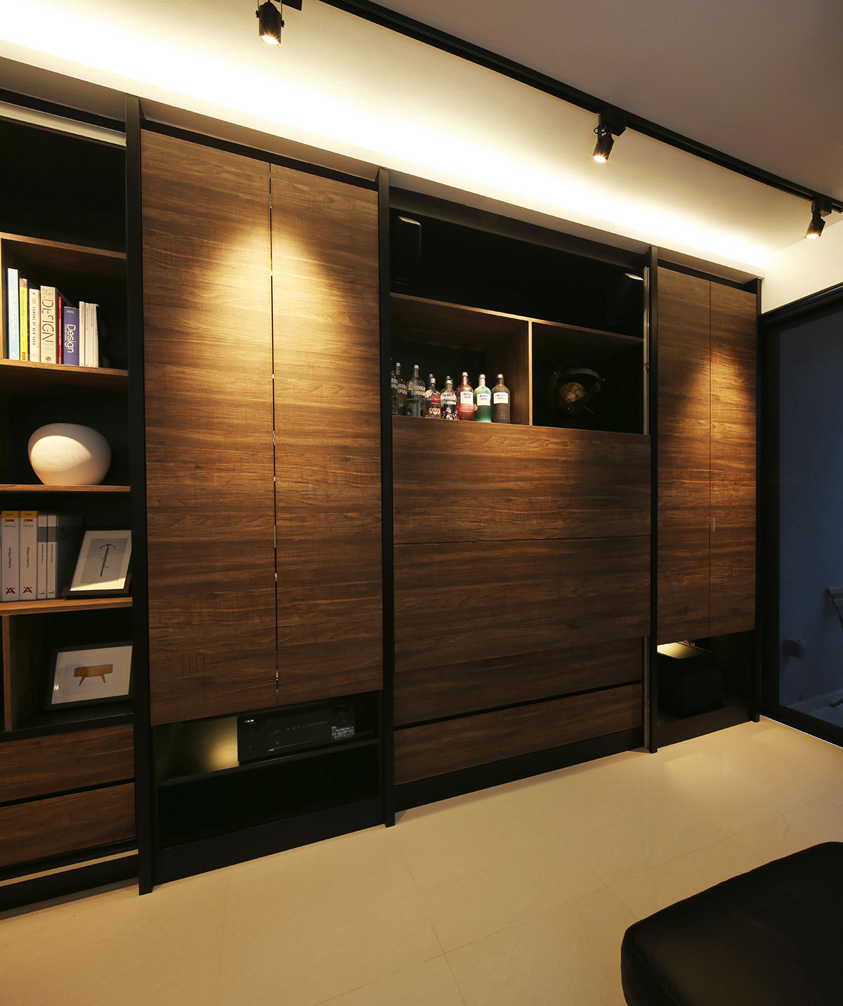 Modern Design - Living Room - Condominium - Design by Icon Interior Design