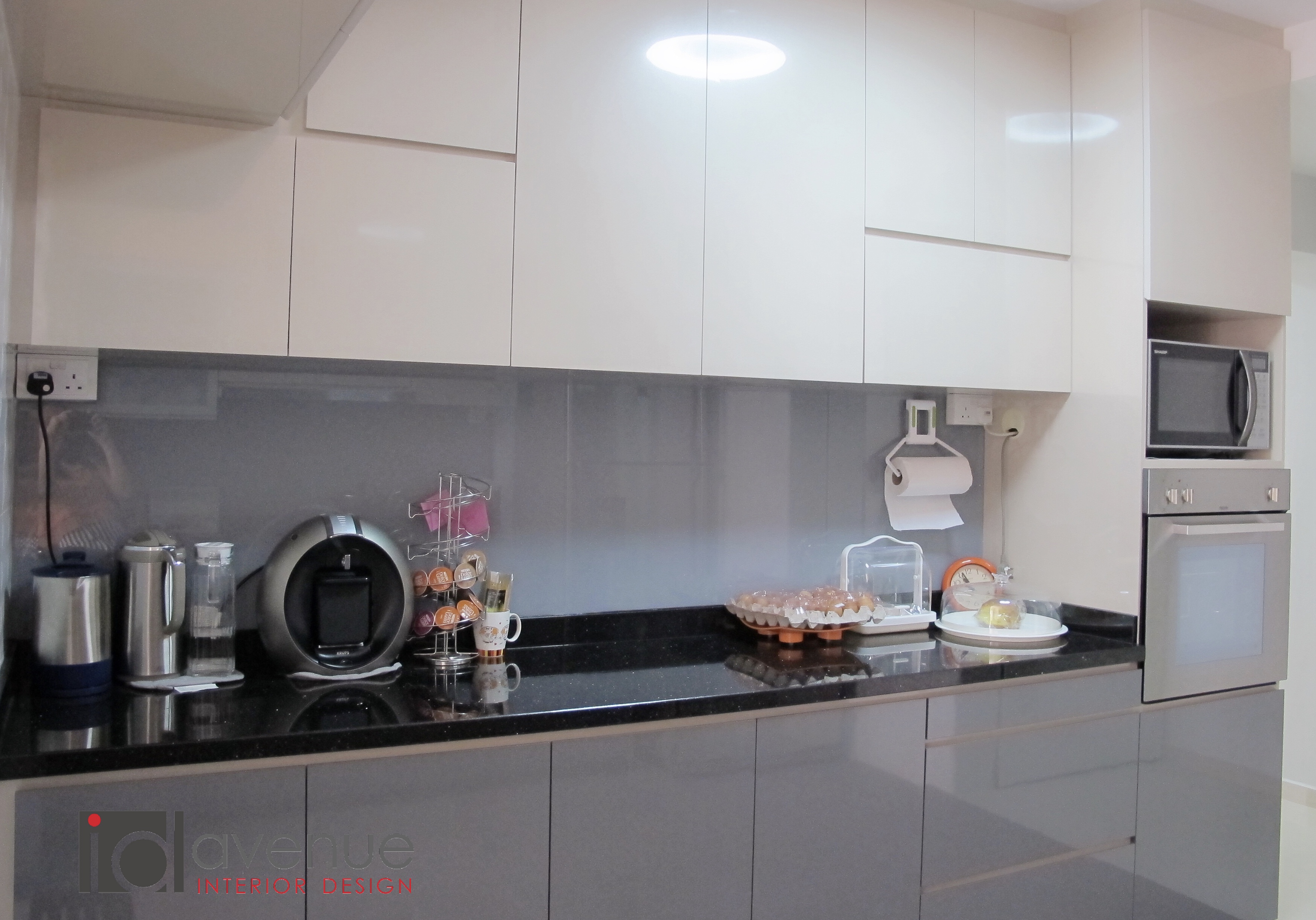 Contemporary, Modern Design - Kitchen - HDB 4 Room - Design by ID Avenue Pte Ltd (Interior Design Avenue)