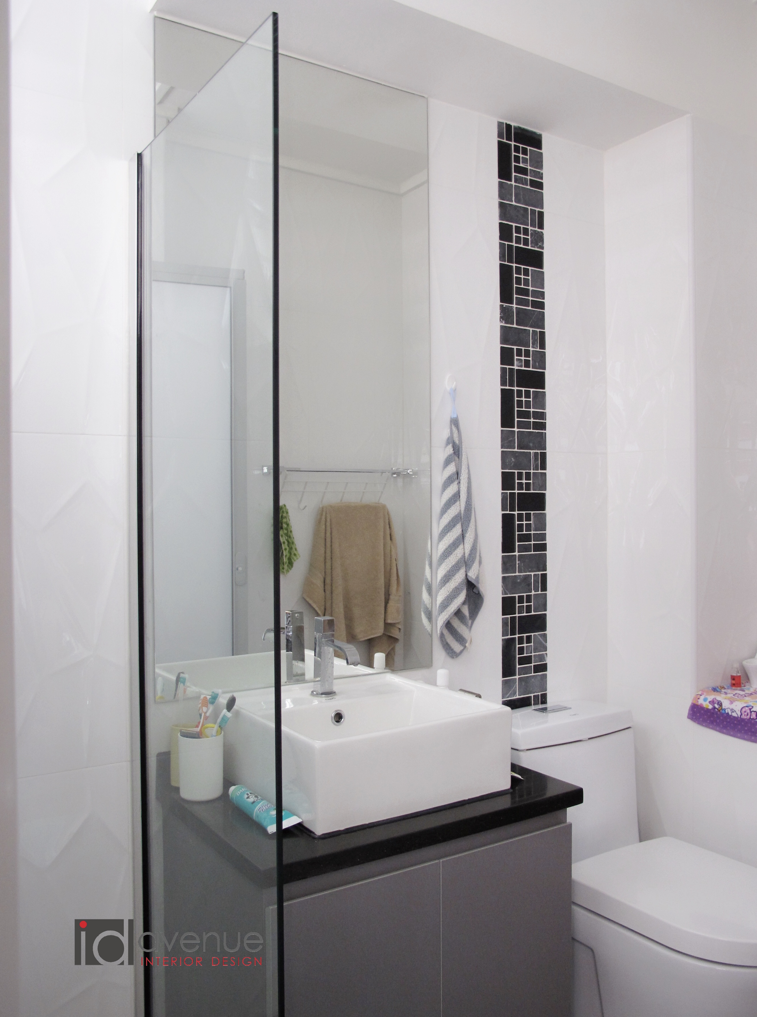 Contemporary, Modern Design - Bathroom - HDB 4 Room - Design by ID Avenue Pte Ltd (Interior Design Avenue)