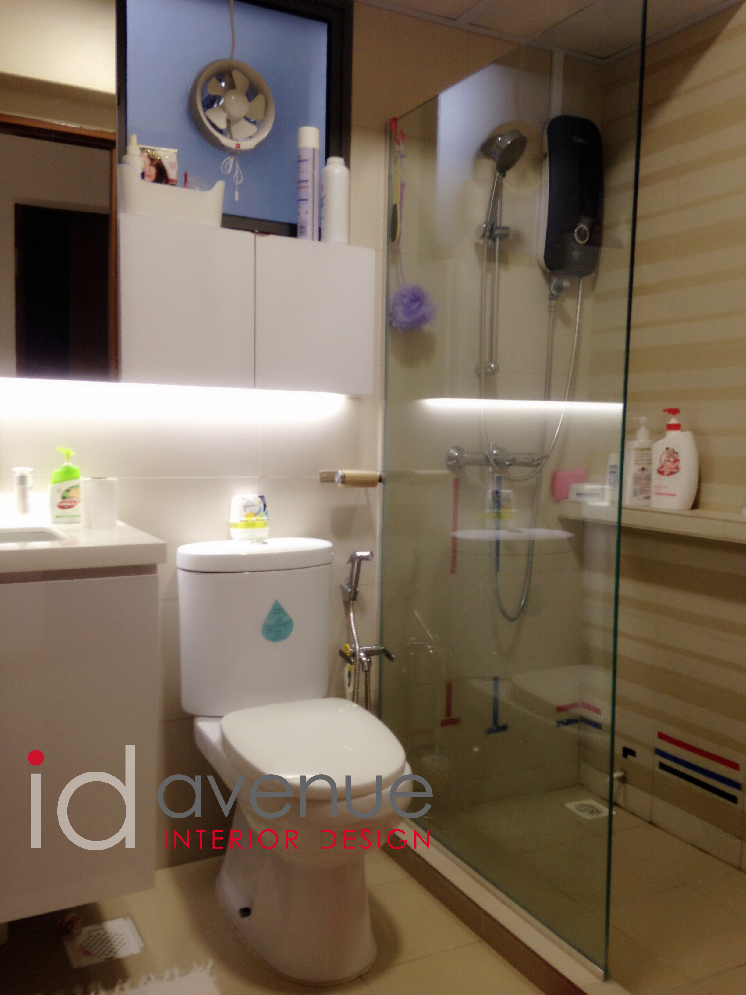 Contemporary, Modern Design - Bathroom - HDB 5 Room - Design by ID Avenue Pte Ltd (Interior Design Avenue)