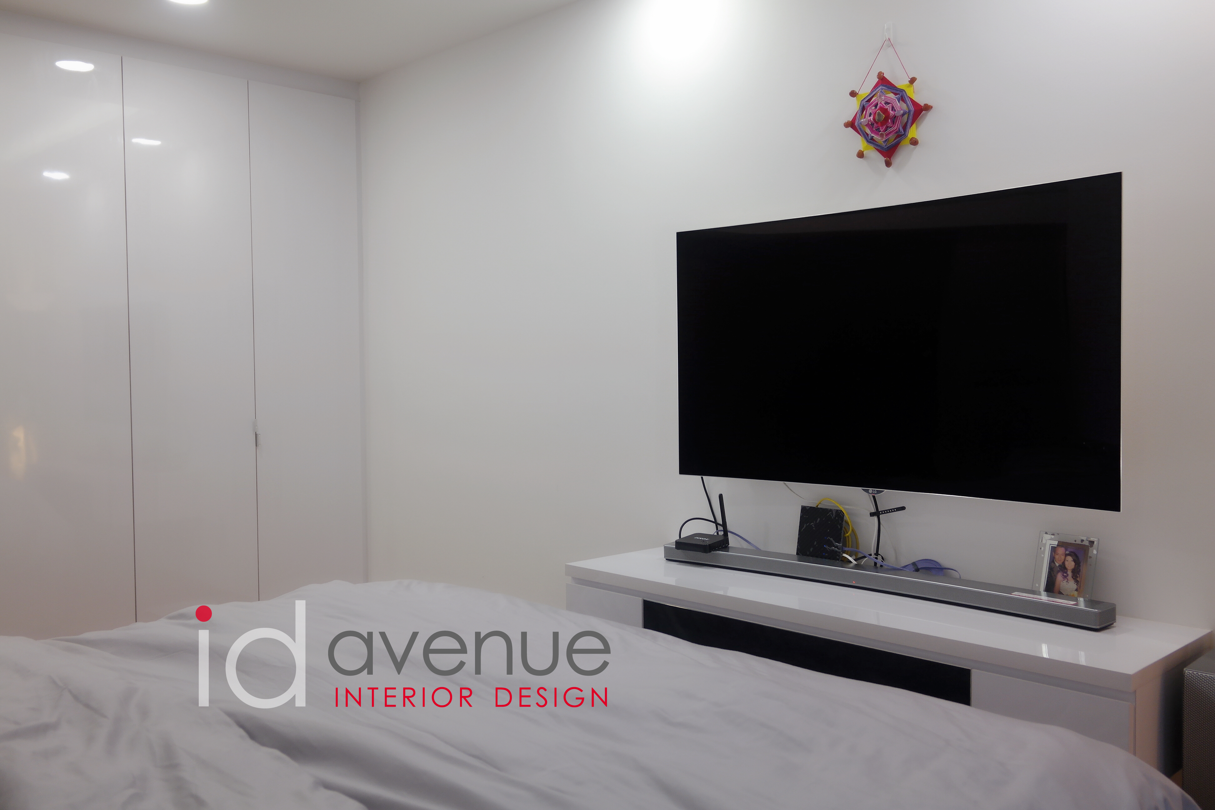 Contemporary, Modern Design - Bedroom - HDB 5 Room - Design by ID Avenue Pte Ltd (Interior Design Avenue)