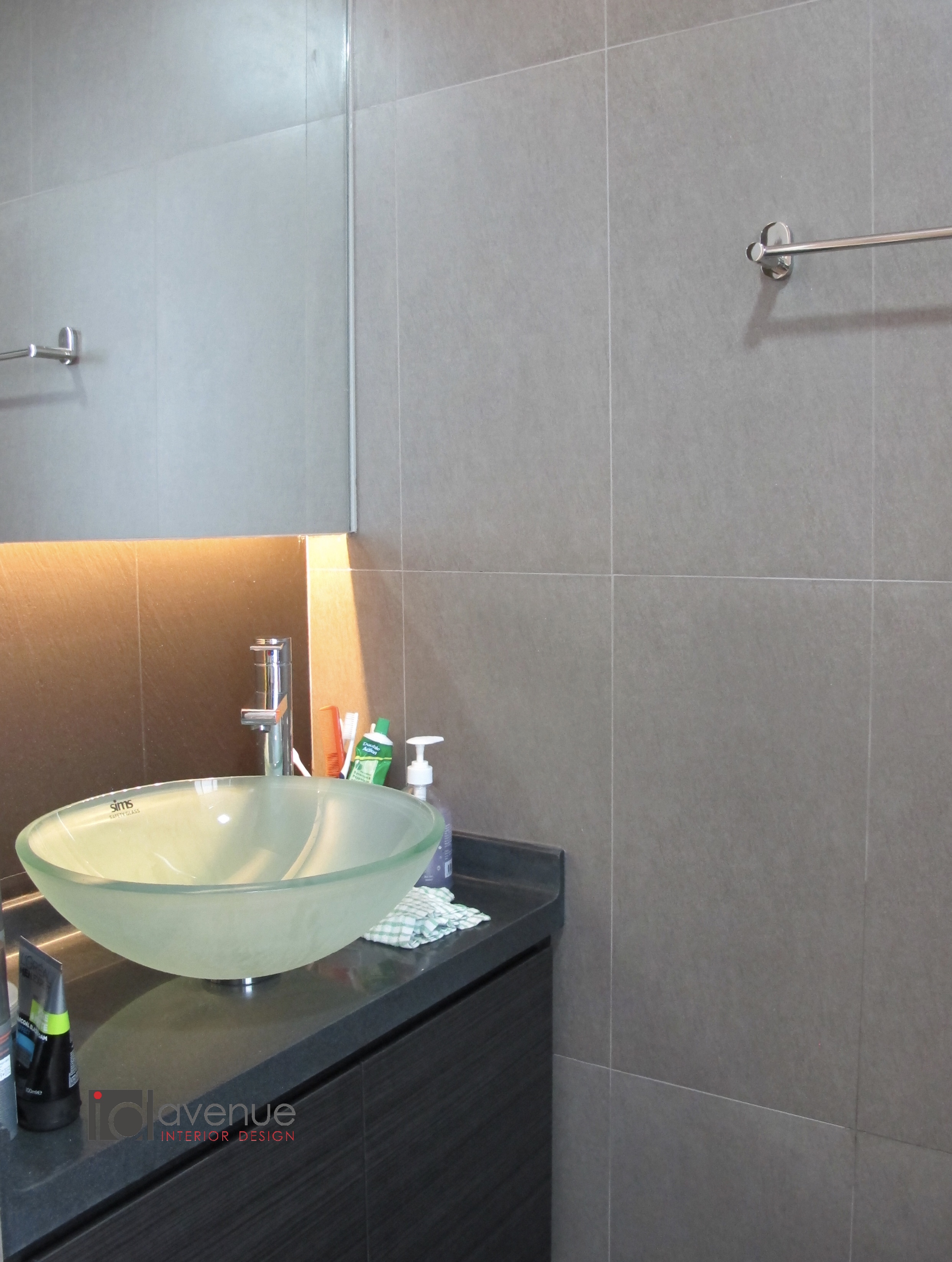 Contemporary, Modern Design - Bathroom - Condominium - Design by ID Avenue Pte Ltd (Interior Design Avenue)