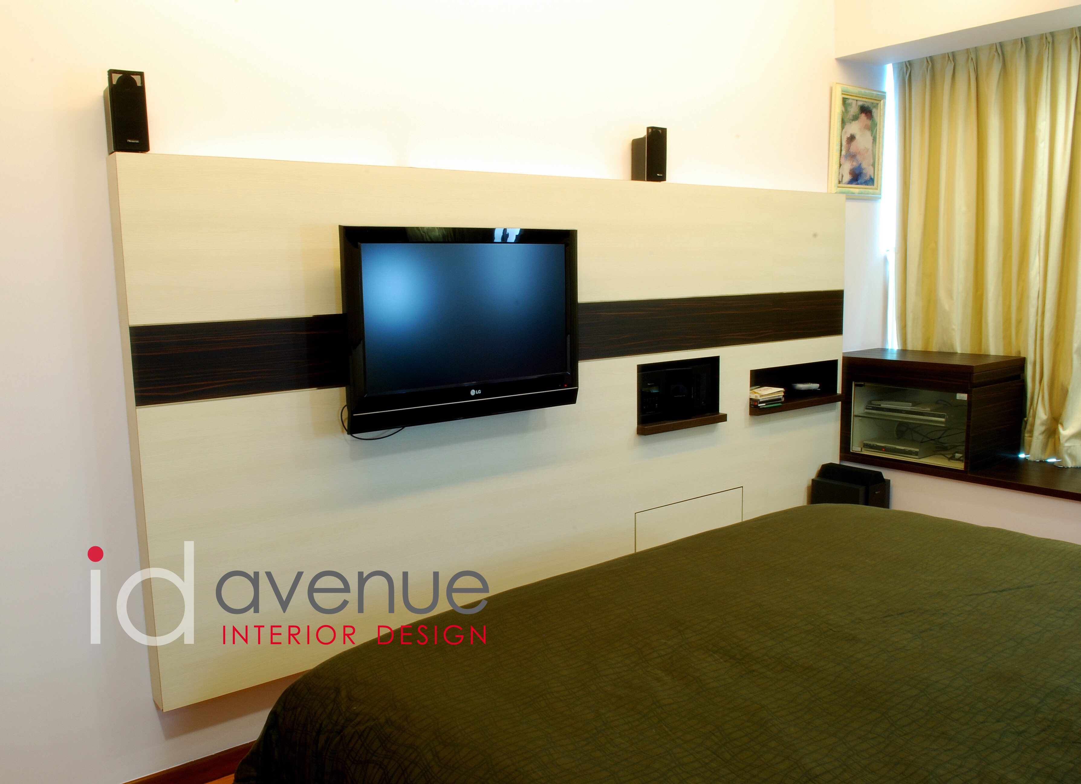 Contemporary, Modern Design - Bedroom - Condominium - Design by ID Avenue Pte Ltd (Interior Design Avenue)