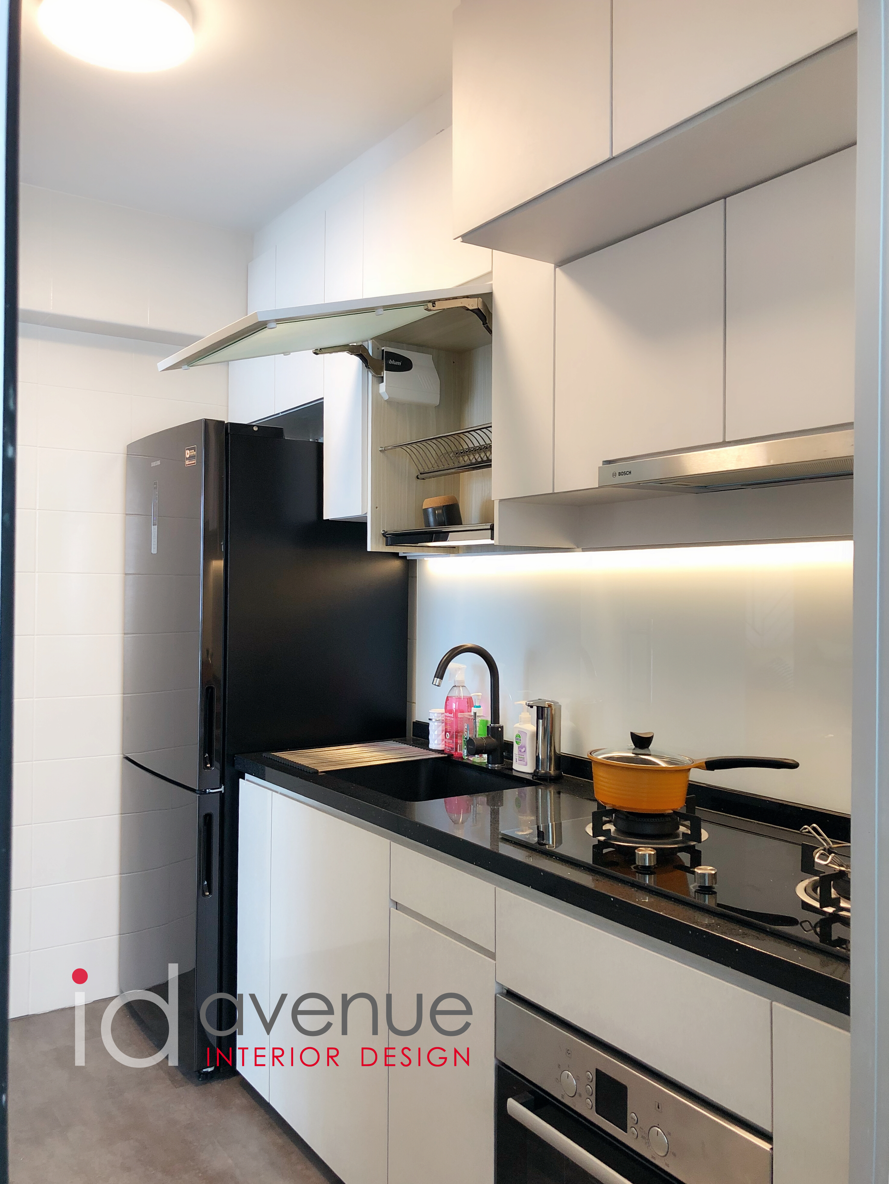 Contemporary, Modern Design - Kitchen - HDB 3 Room - Design by ID Avenue Pte Ltd (Interior Design Avenue)