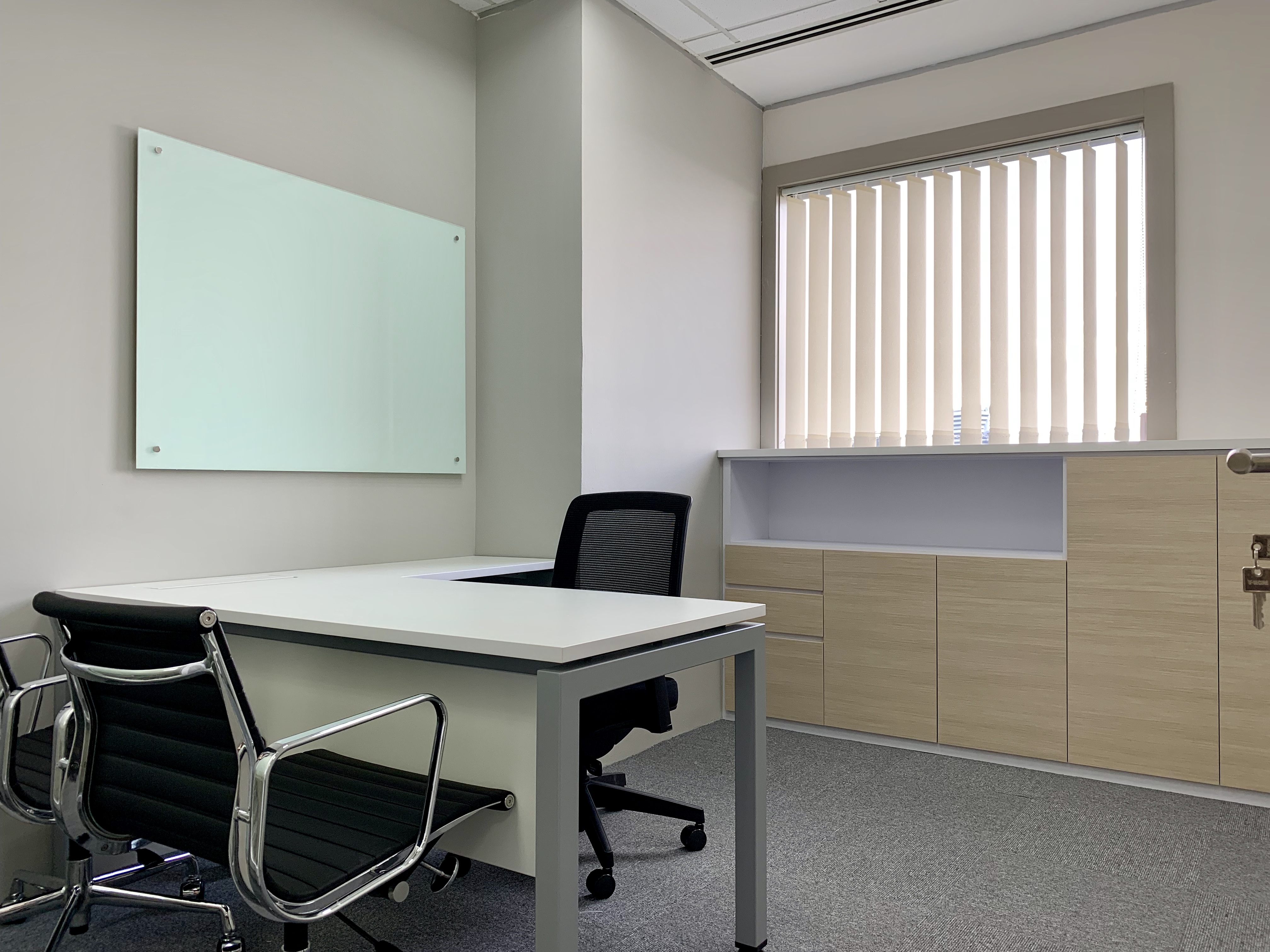Modern Design - Commercial - Office - Design by Inspire ID Group Pte Ltd