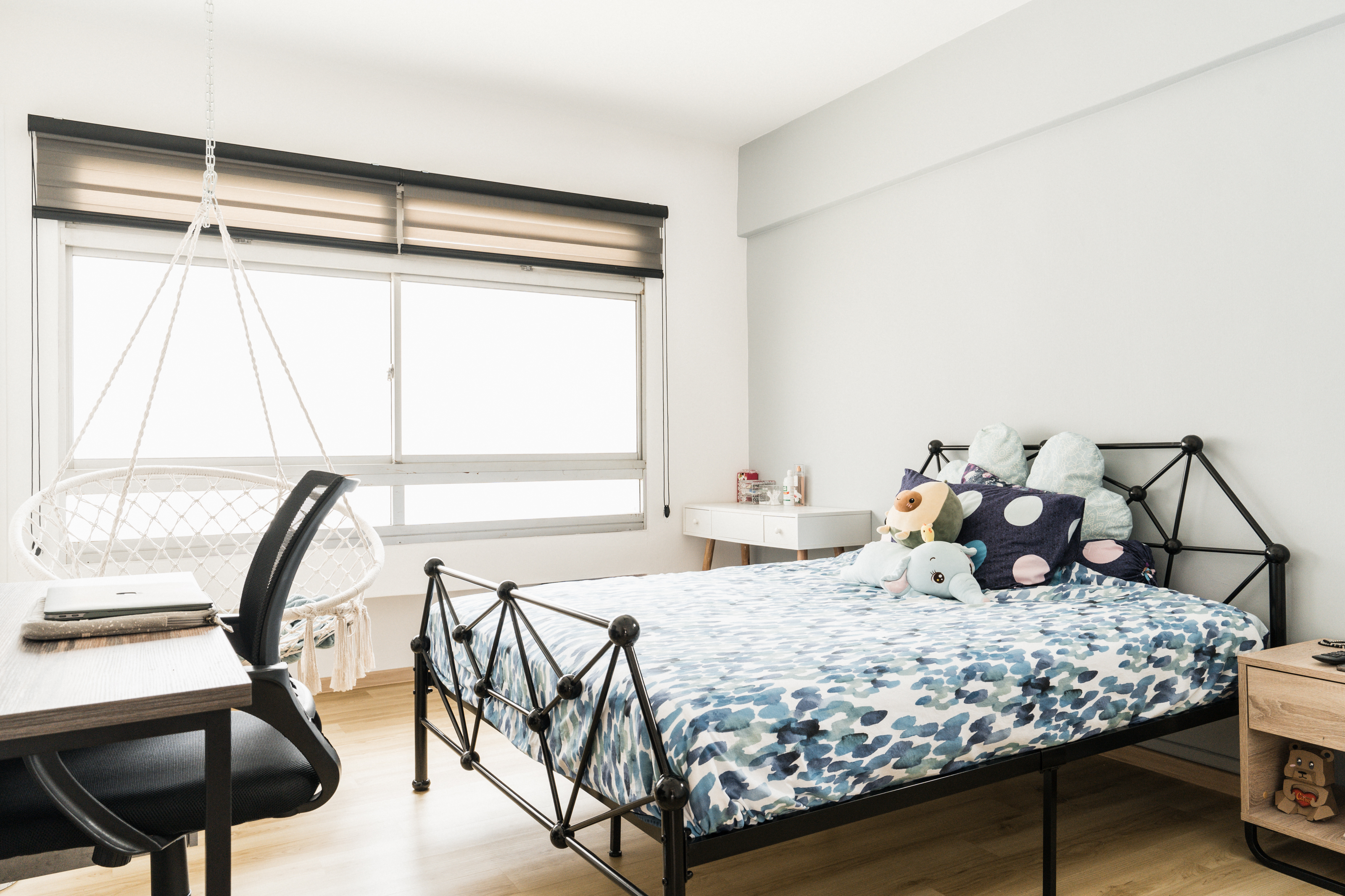 Minimalist, Modern Design - Bedroom - HDB Executive Apartment - Design by Interior Artist Pte Ltd