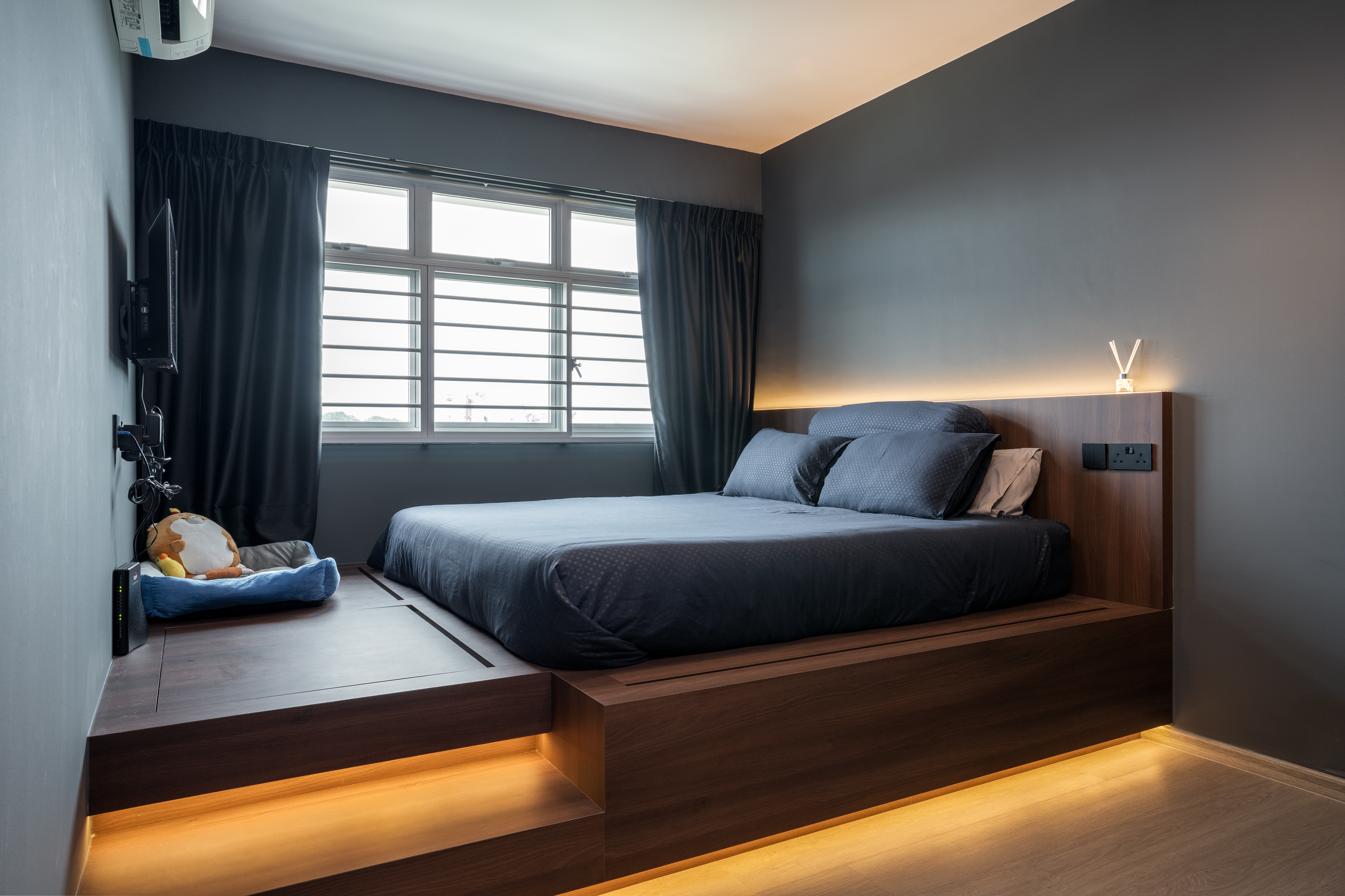 Industrial, Modern Design - Bedroom - HDB 5 Room - Design by Interior Artist Pte Ltd