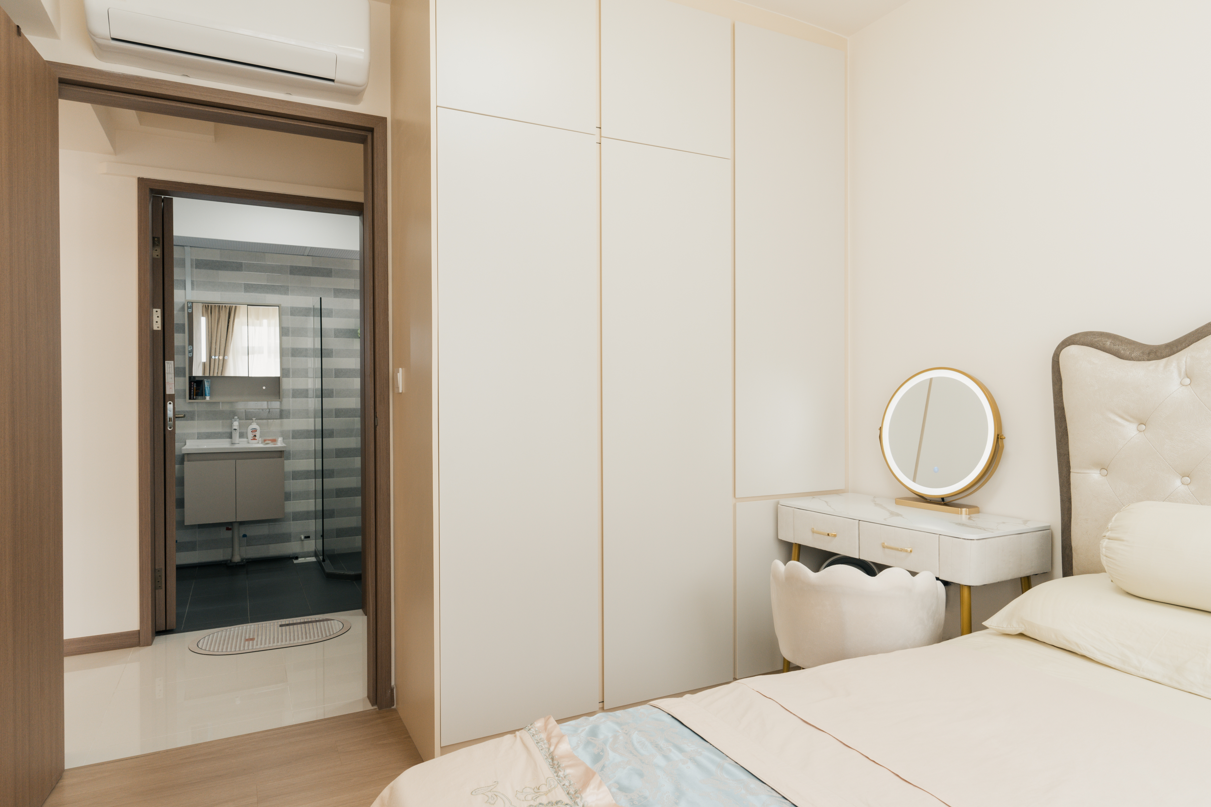Contemporary, Minimalist Design - Bedroom - HDB 4 Room - Design by Interior Artist Pte Ltd