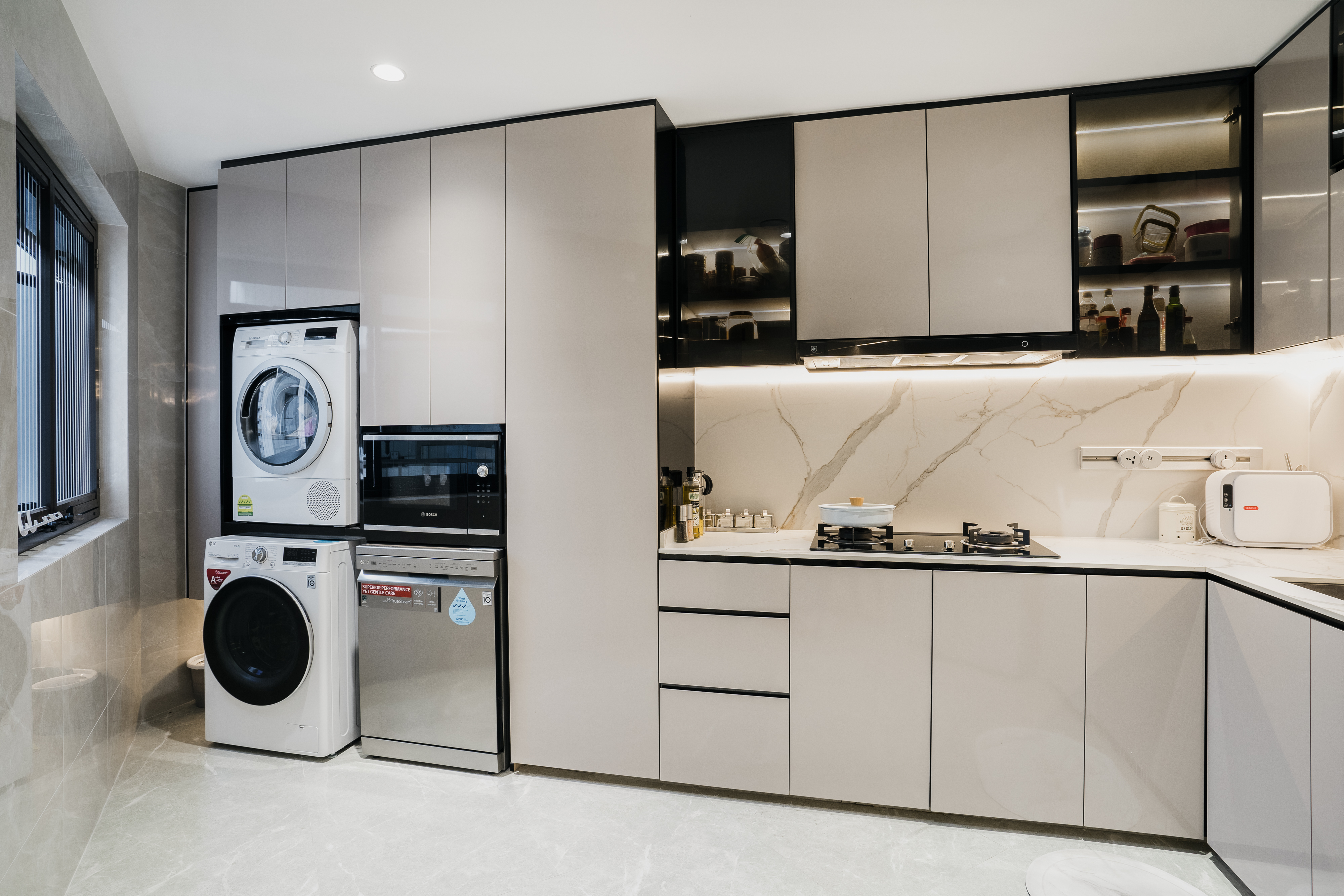 Modern, Others Design - Kitchen - HDB Executive Apartment - Design by Interior Artist Pte Ltd