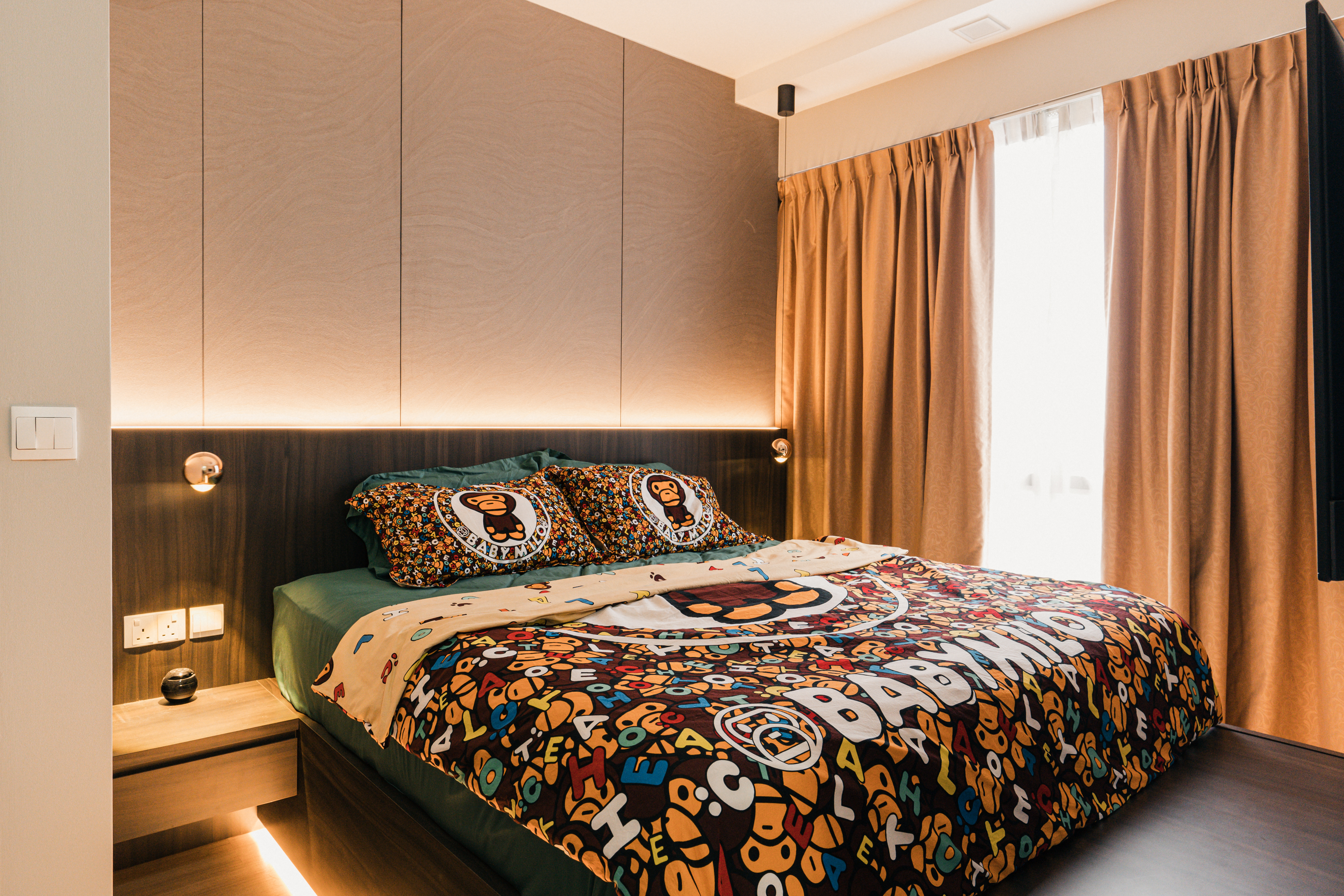 Minimalist, Modern Design - Bedroom - Condominium - Design by Interior Artist Pte Ltd