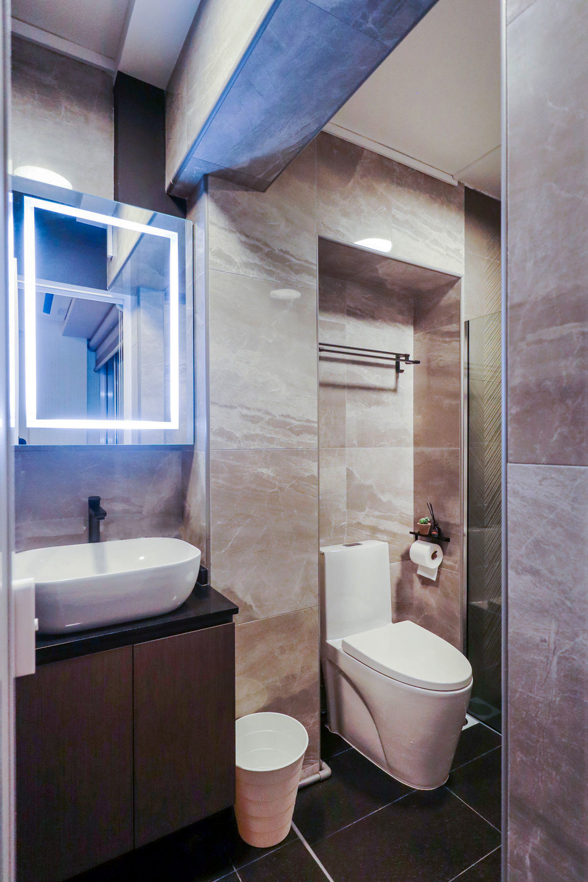 Contemporary, Modern Design - Bathroom - HDB 4 Room - Design by Interior Empire Pte Ltd