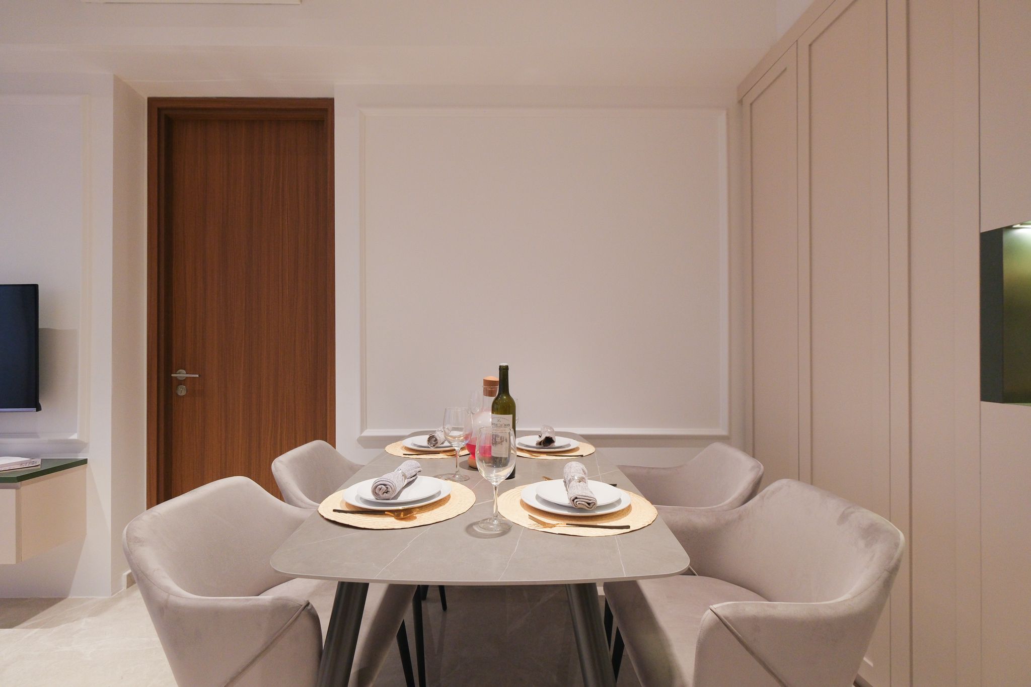 Minimalist, Modern Design - Dining Room - Condominium - Design by JD Interior Pte Ltd