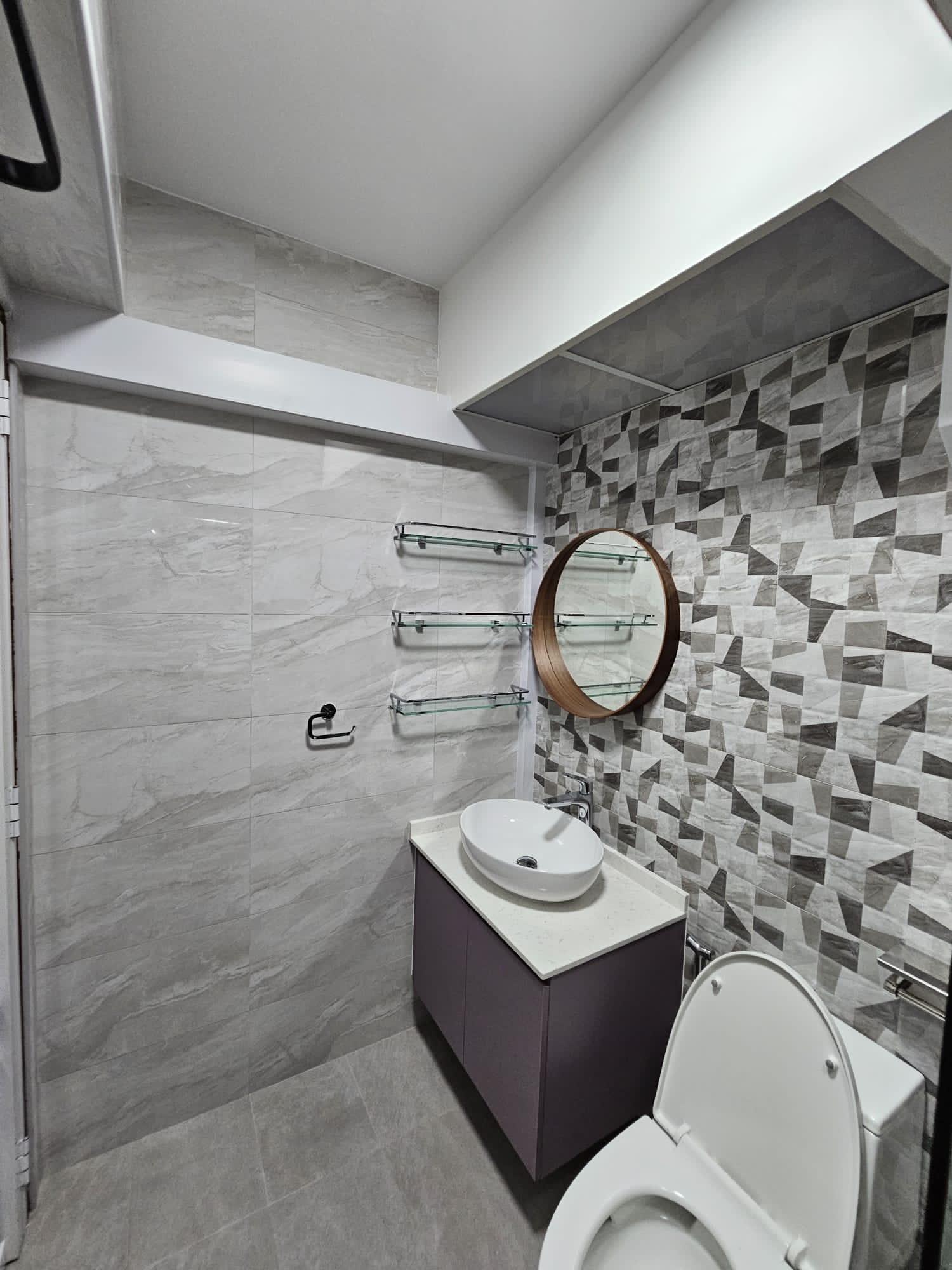 Contemporary, Modern Design - Bathroom - HDB 5 Room - Design by JD Interior Pte Ltd