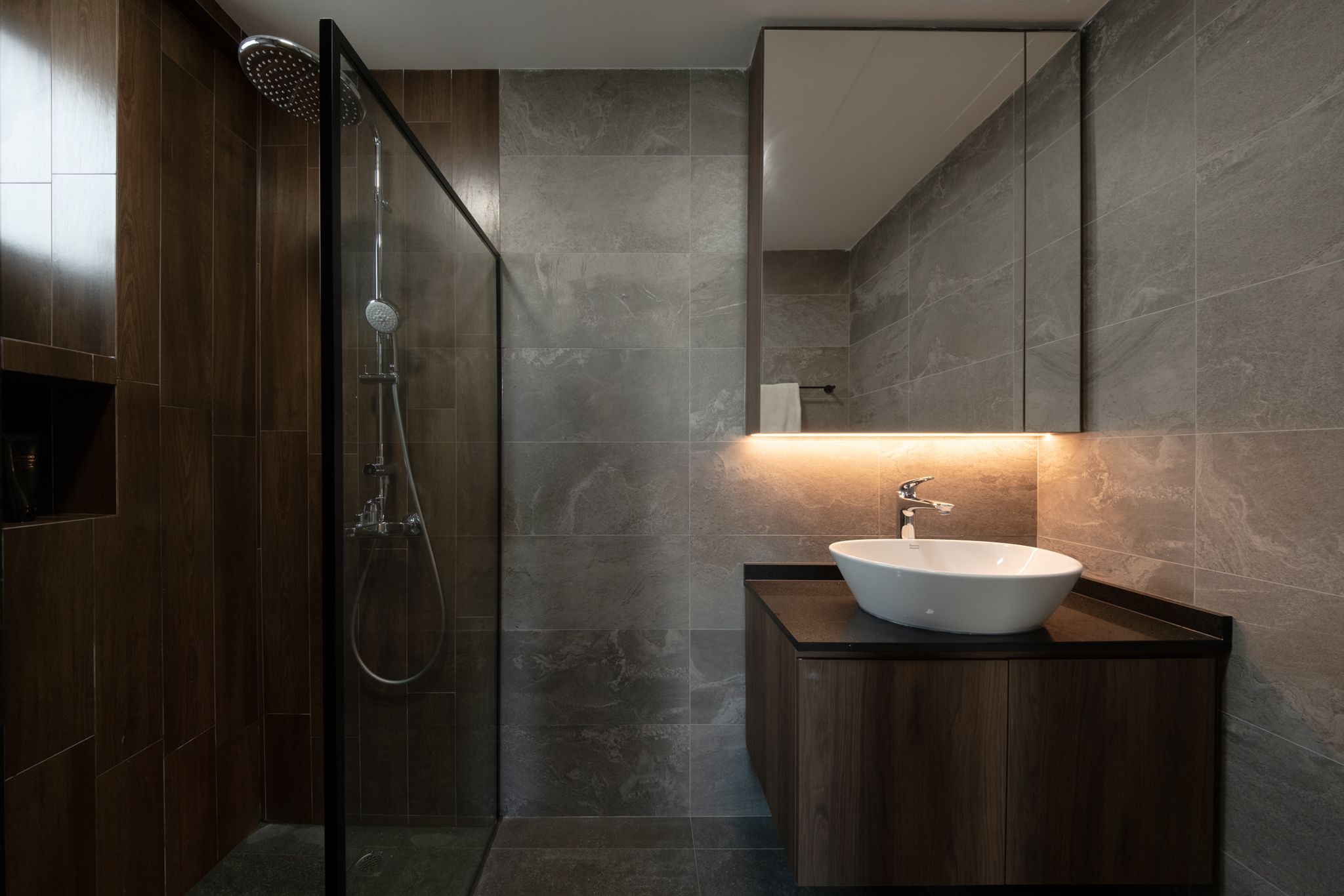 Contemporary Design - Bathroom - HDB 4 Room - Design by JD Interior Pte Ltd