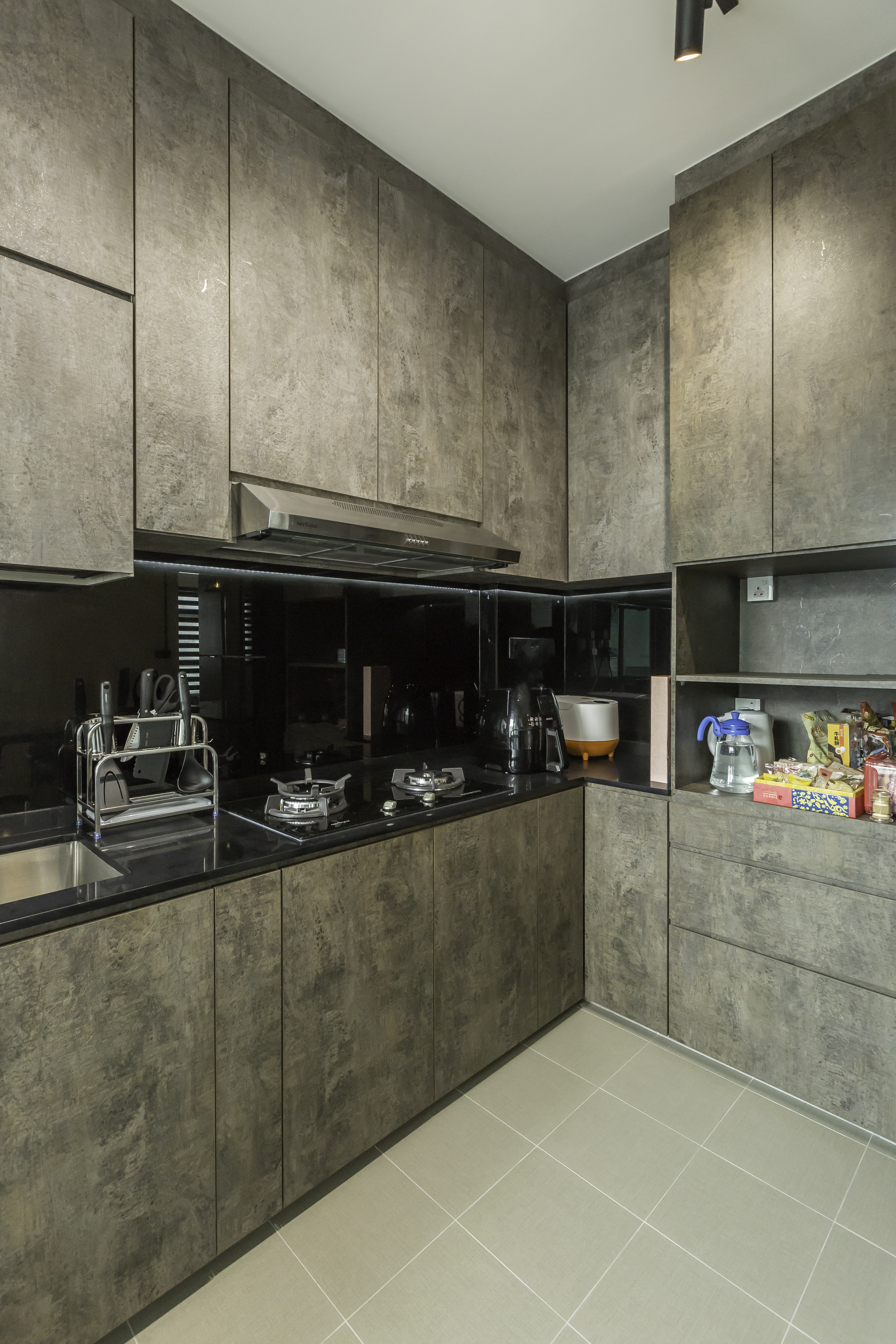 Modern Design - Kitchen - HDB 4 Room - Design by Jialux Interior Pte Ltd