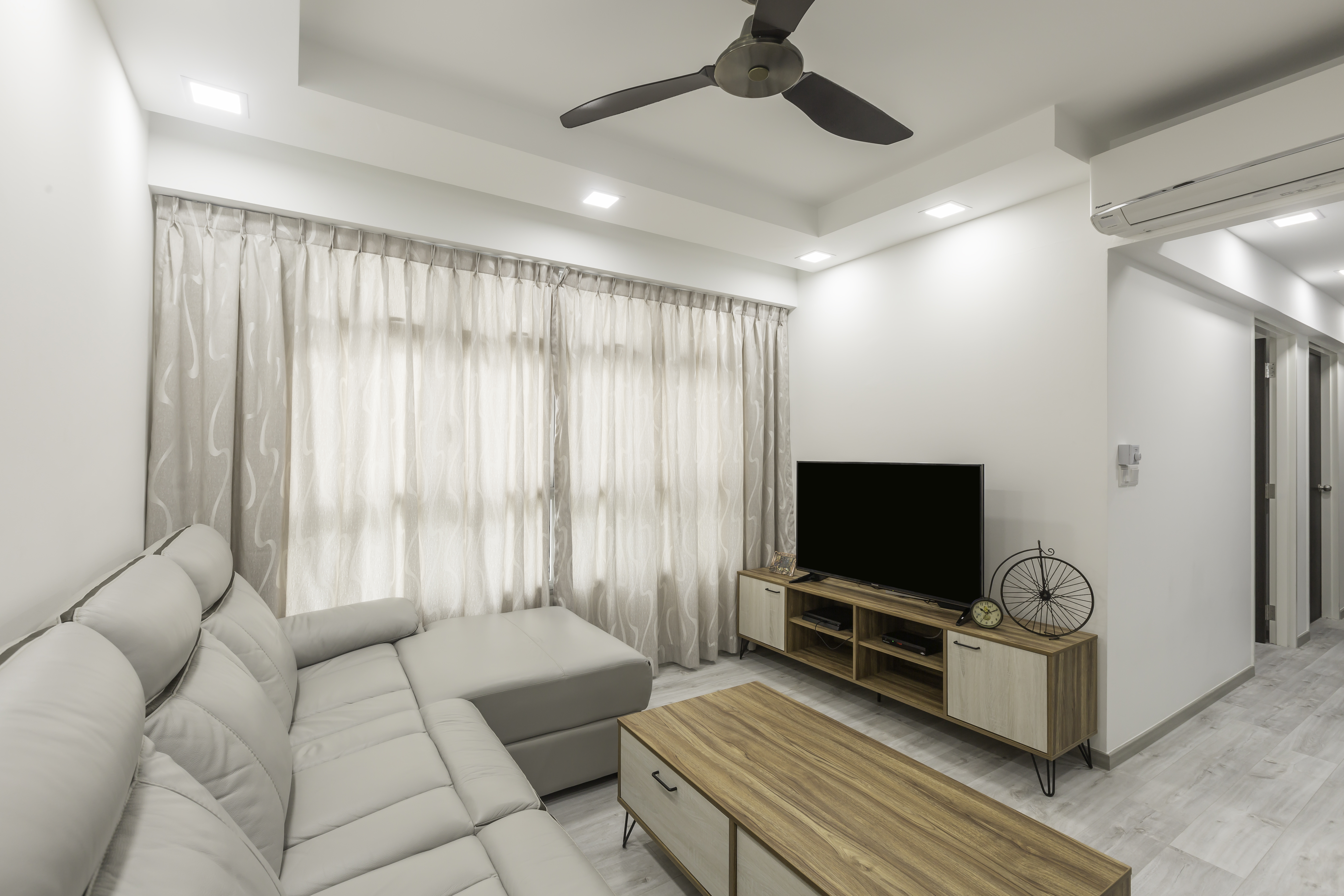 Modern Design - Living Room - HDB 4 Room - Design by Jialux Interior Pte Ltd