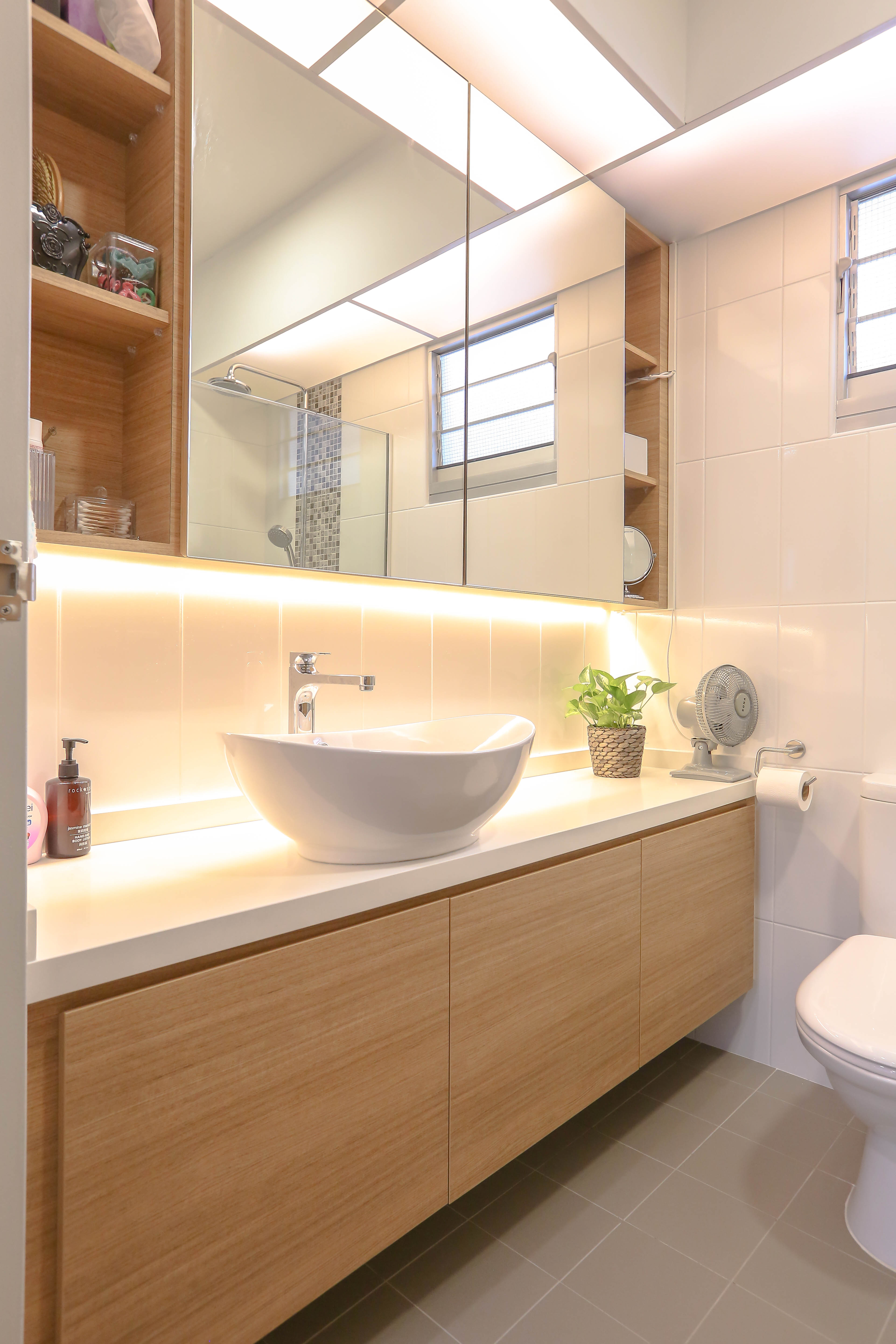 Modern Design - Bathroom - HDB 5 Room - Design by Le Interi