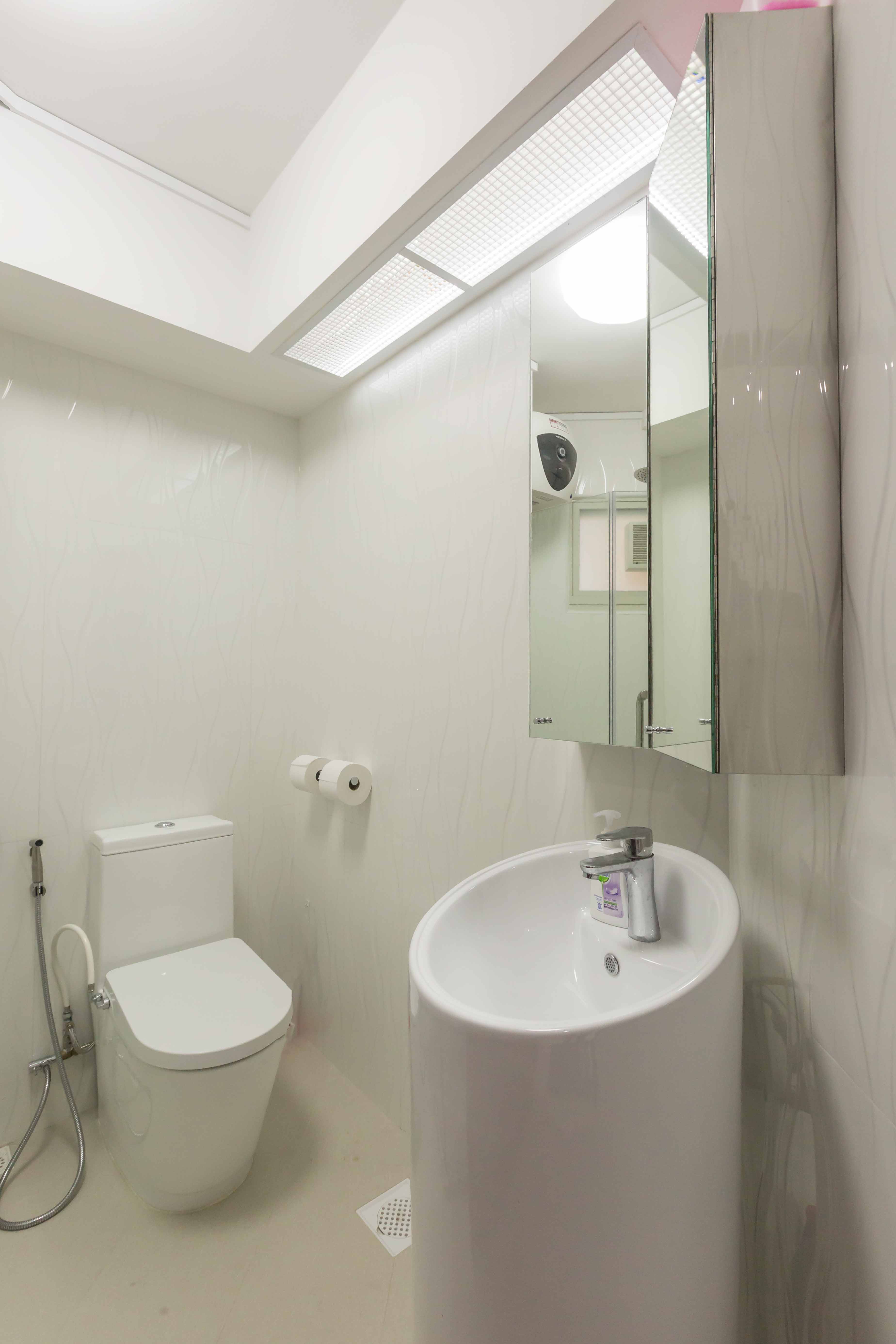 Modern Design - Bathroom - HDB 4 Room - Design by Le Interi