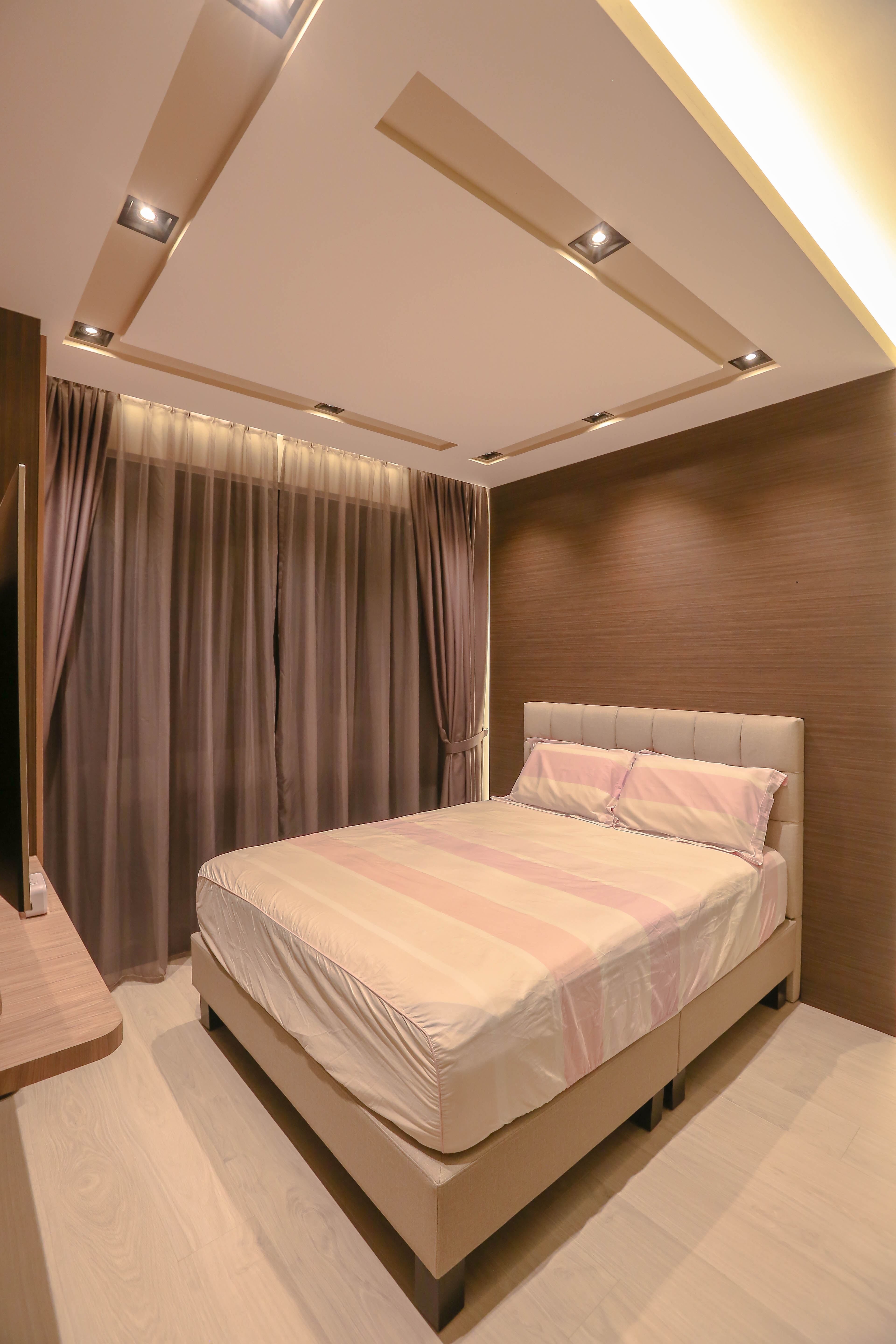 Modern Design - Bedroom - Condominium - Design by Le Interi