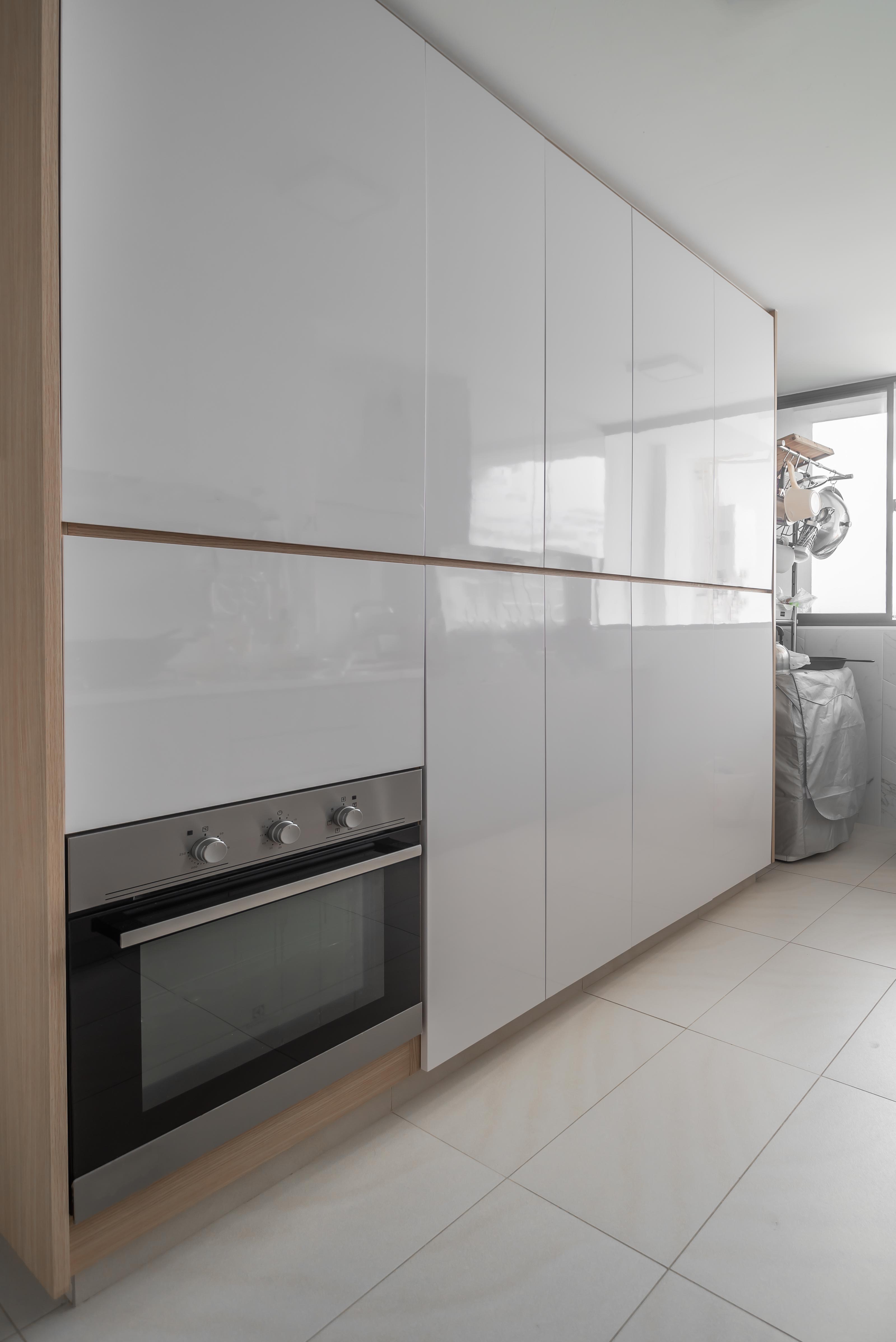 Modern Design - Kitchen - Condominium - Design by Leef Deco Pte Ltd