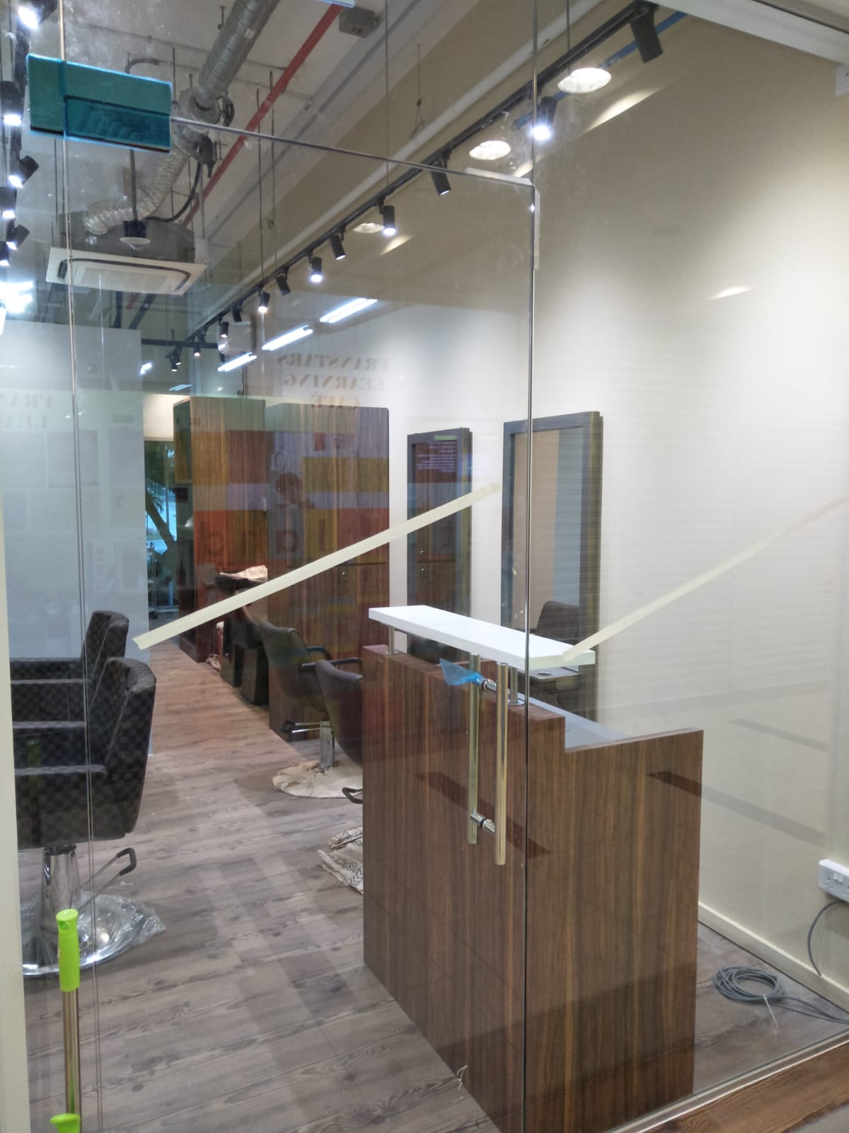Others Design - Commercial - Retail - Design by Living Venture Design & Construction Pte Ltd