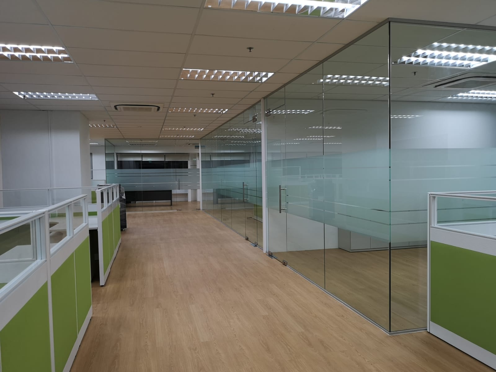 Others Design - Commercial - Office - Design by Living Venture Design & Construction Pte Ltd