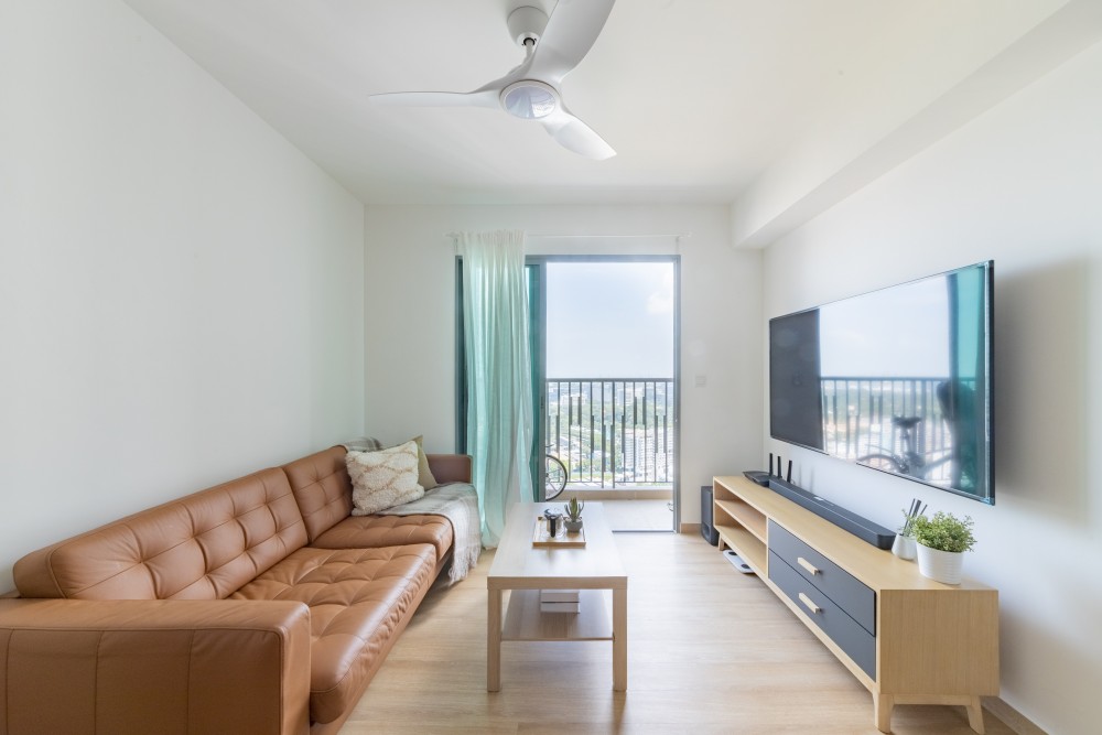 Minimalist, Oriental Design - Living Room - Condominium - Design by Livspace