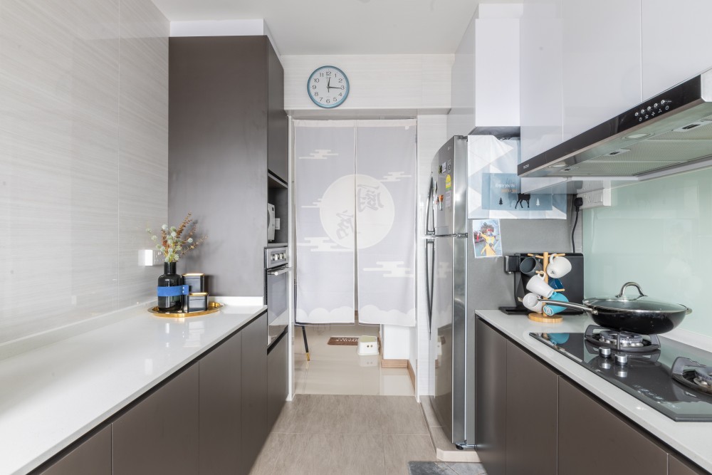 Contemporary Design - Kitchen - HDB 4 Room - Design by Livspace