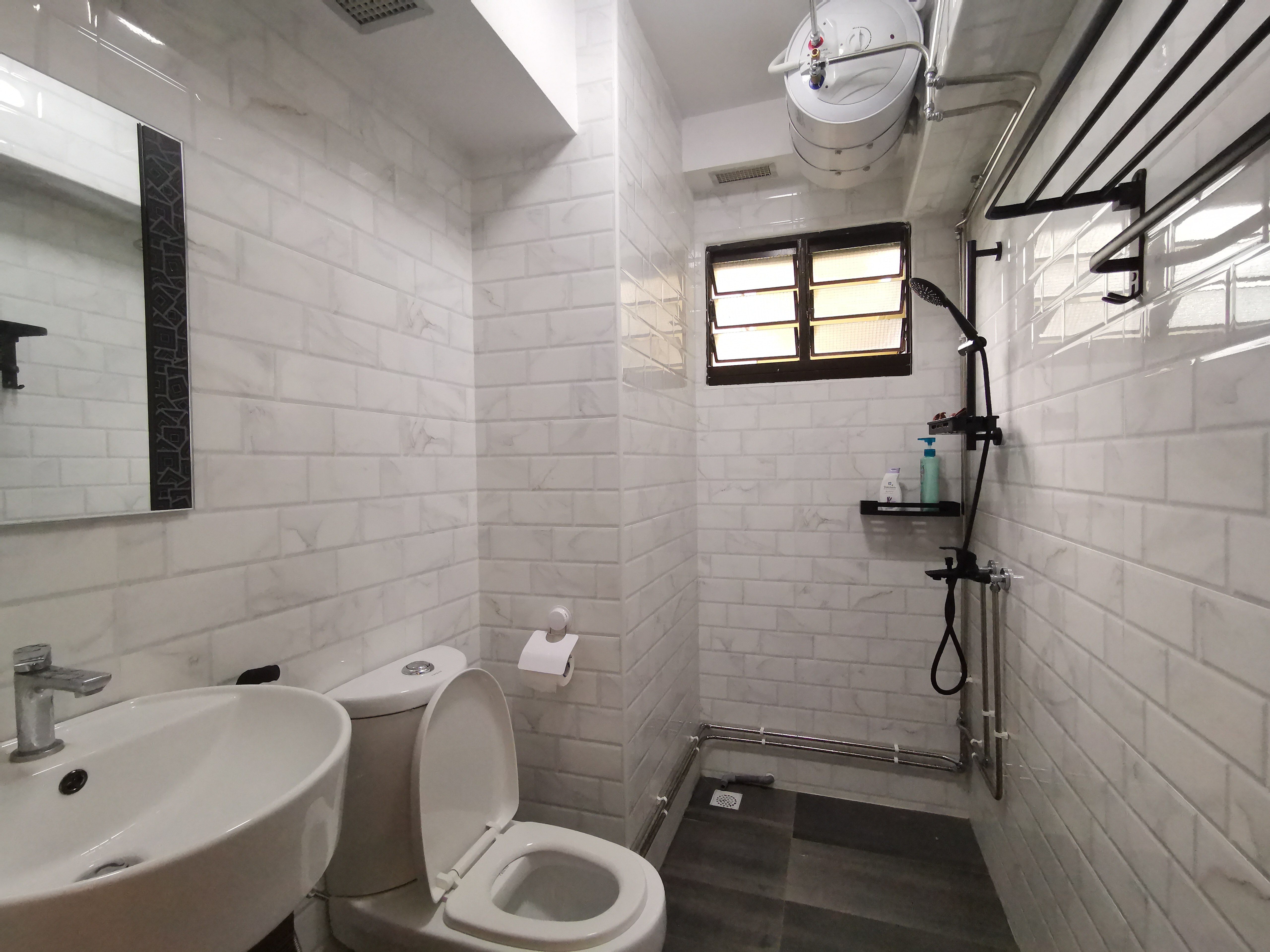 Modern Design - Bathroom - HDB 4 Room - Design by LOME Interior