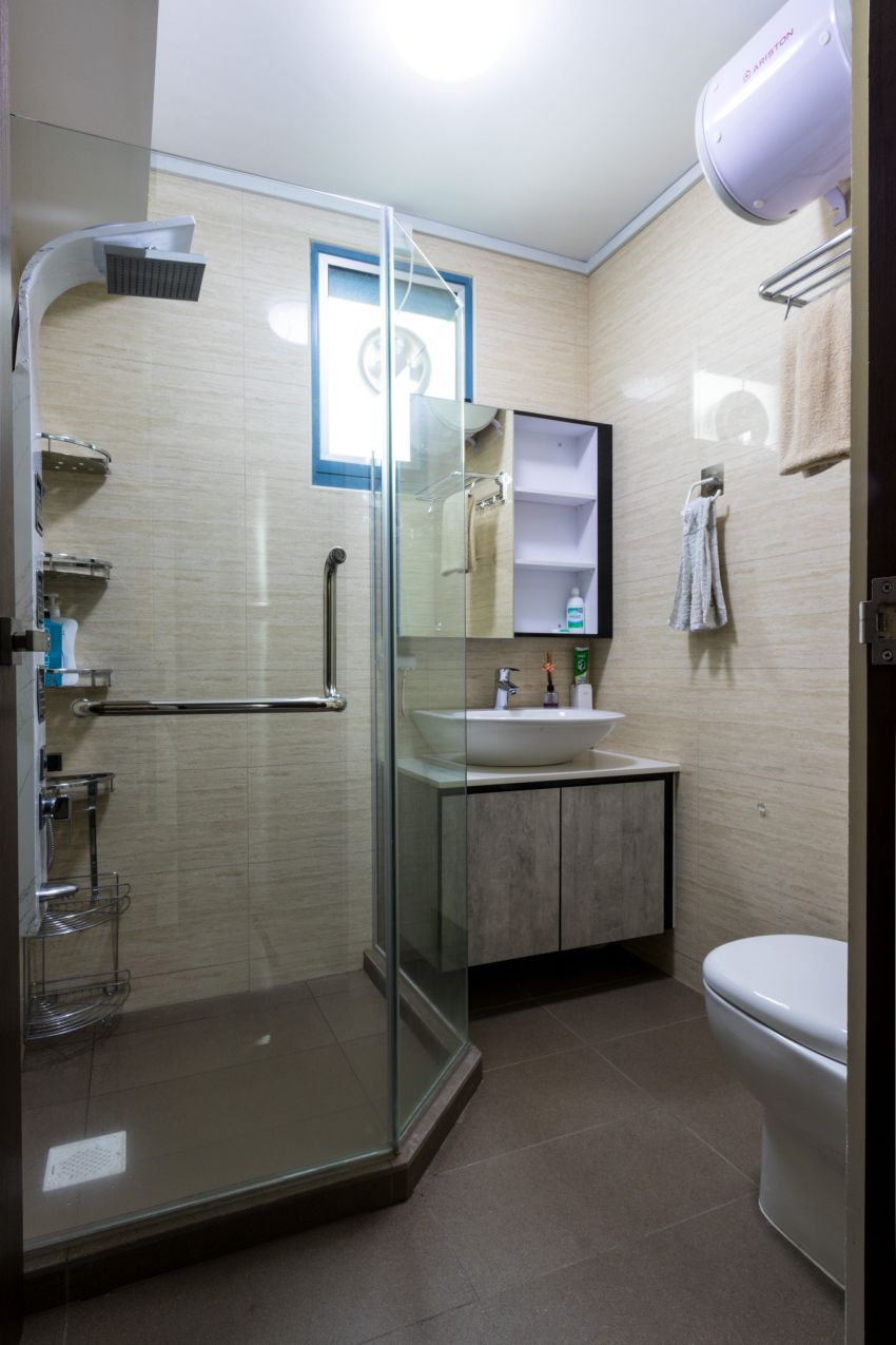 Modern Design - Bathroom - HDB 5 Room - Design by Lux Design Pte Ltd