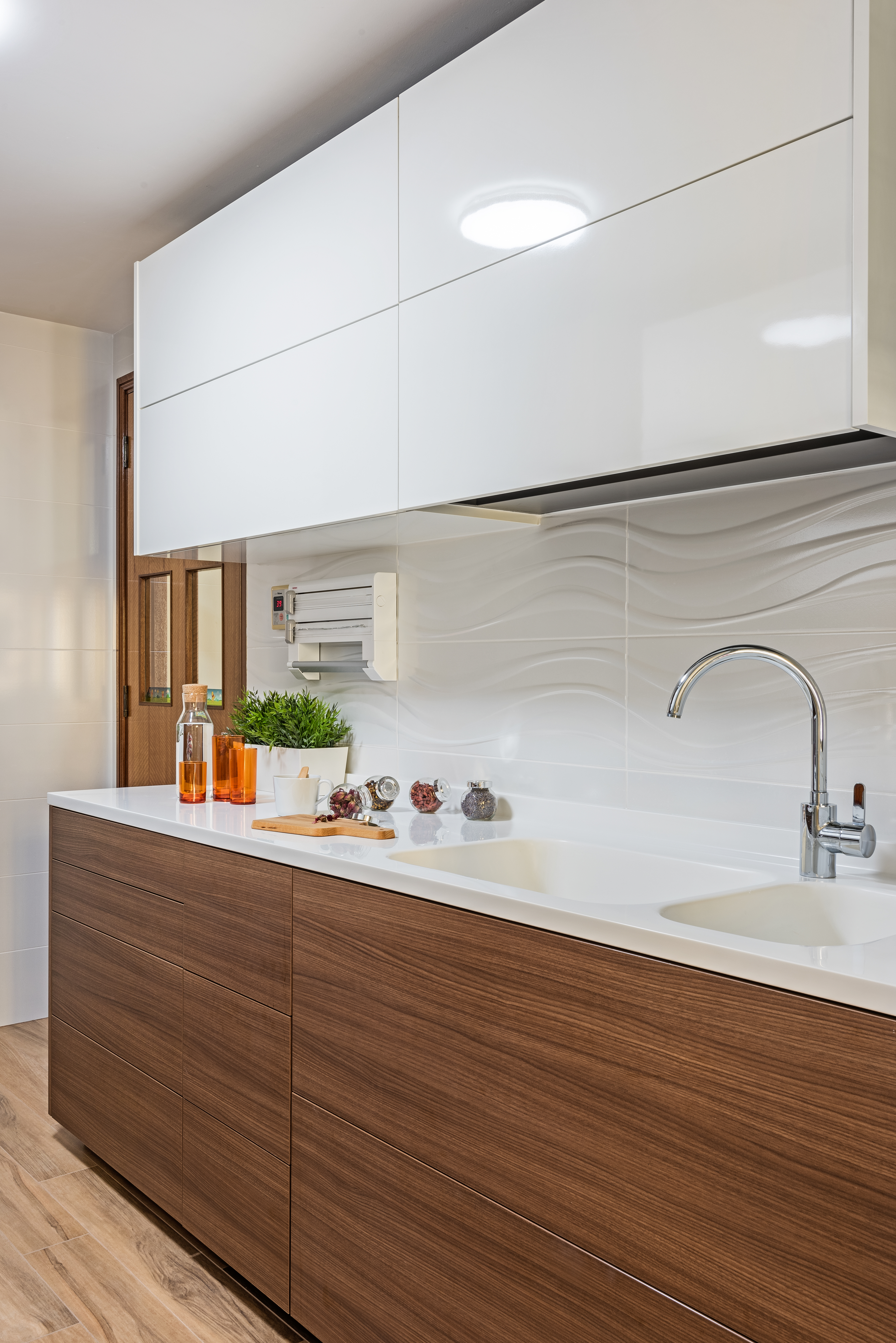 Industrial, Modern, Resort Design - Kitchen - HDB 5 Room - Design by Luxurious Design Pte Ltd
