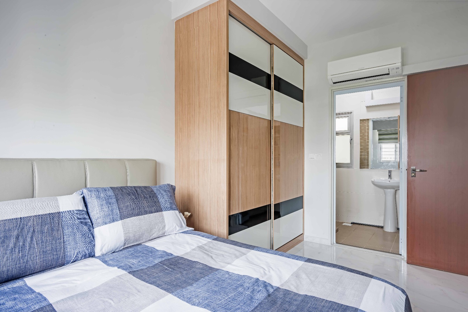 Contemporary Design - Bedroom - HDB 3 Room - Design by Luxurious Design Pte Ltd