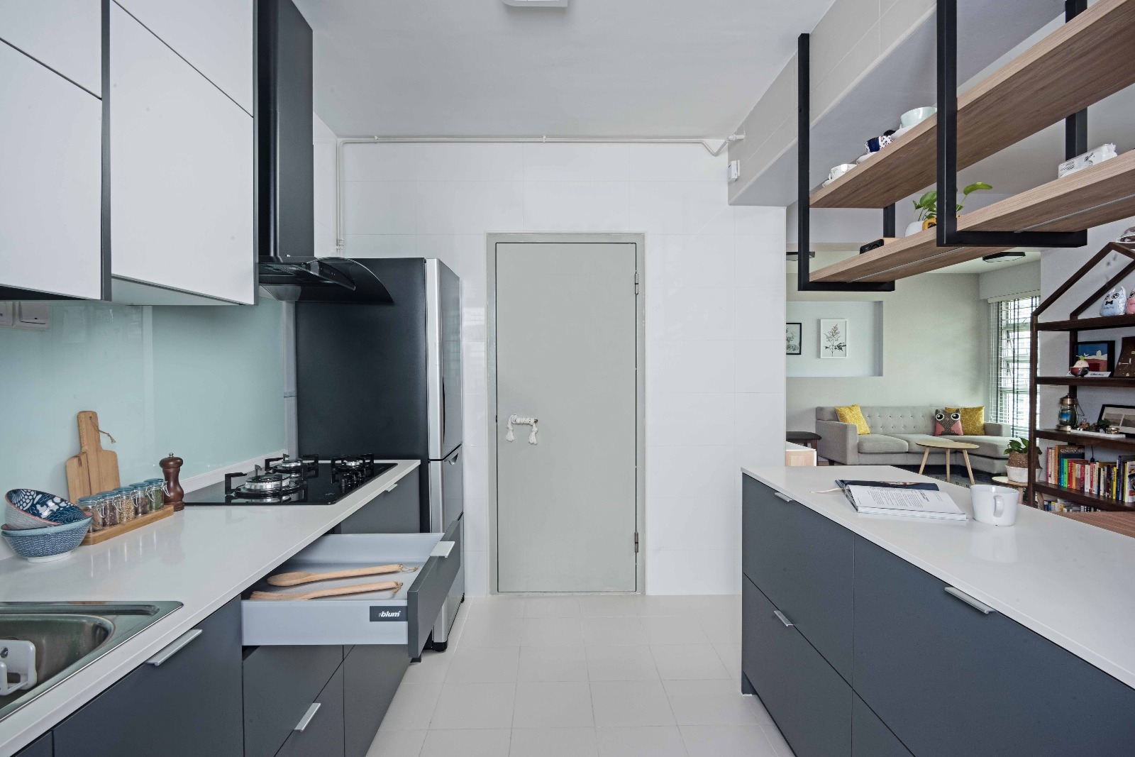 Contemporary, Minimalist, Modern Design - Kitchen - HDB 4 Room - Design by Luxurious Design Pte Ltd