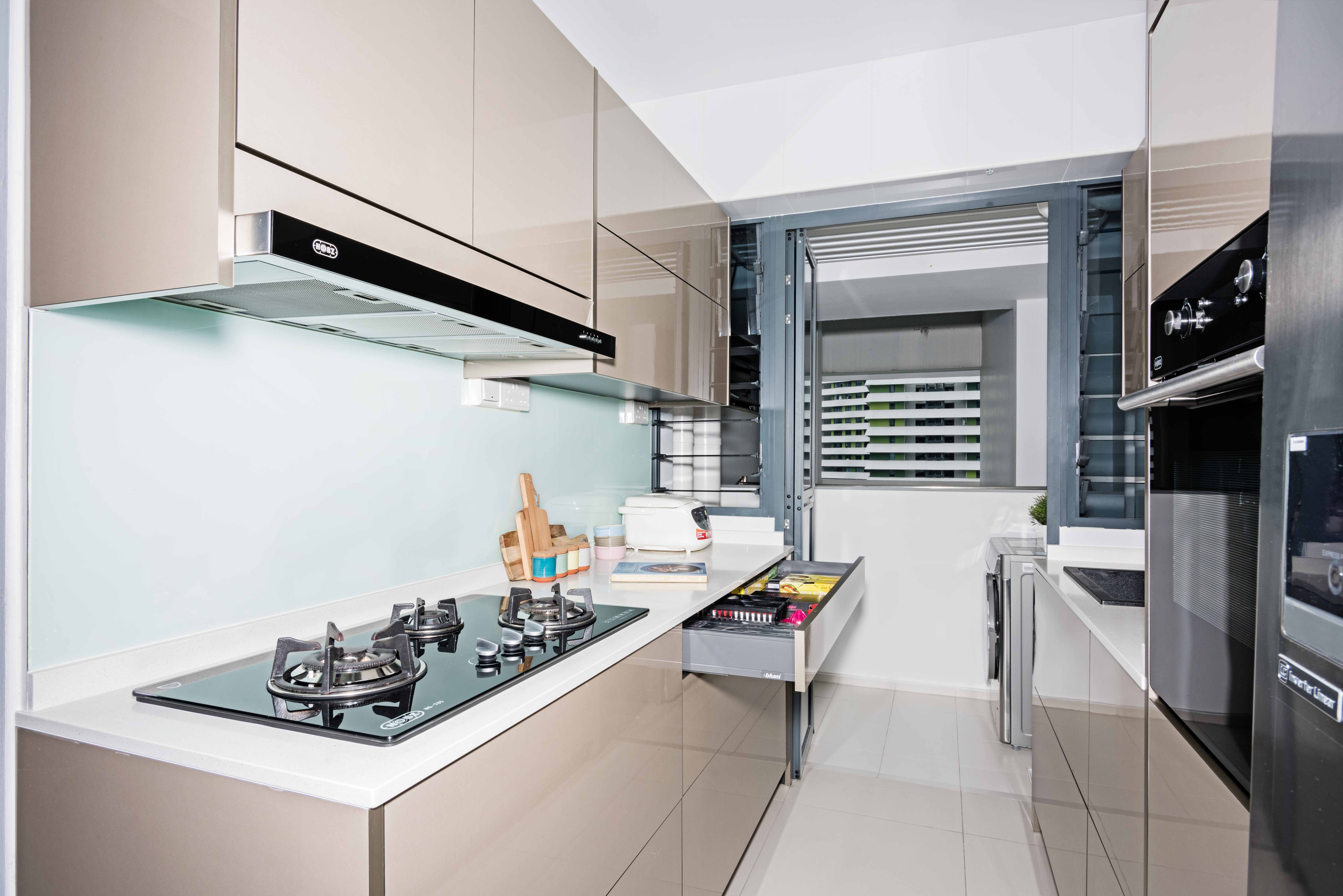 Contemporary, Minimalist, Modern Design - Kitchen - HDB 4 Room - Design by Luxurious Design Pte Ltd