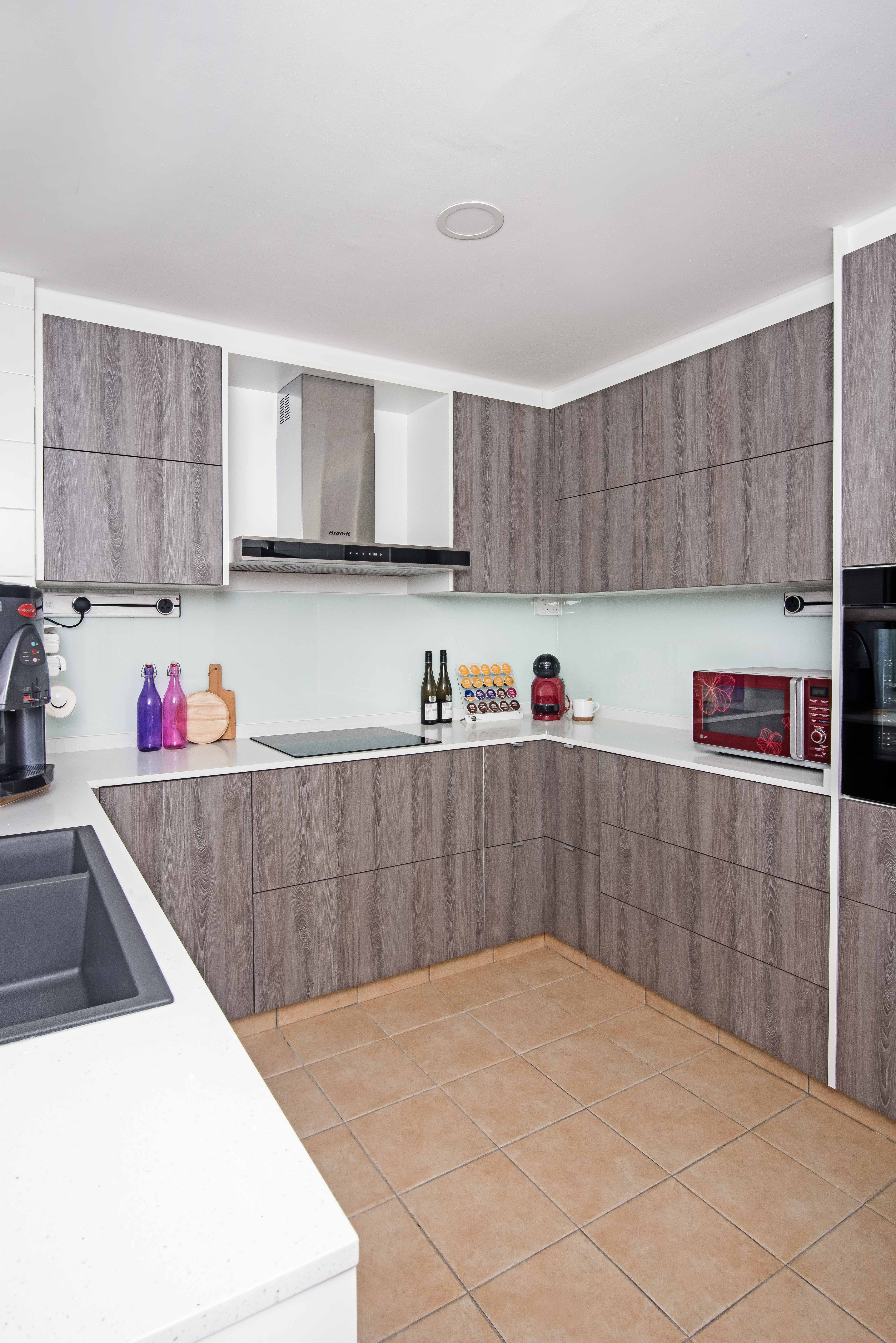 Country, Resort, Tropical Design - Kitchen - HDB 4 Room - Design by Luxurious Design Pte Ltd