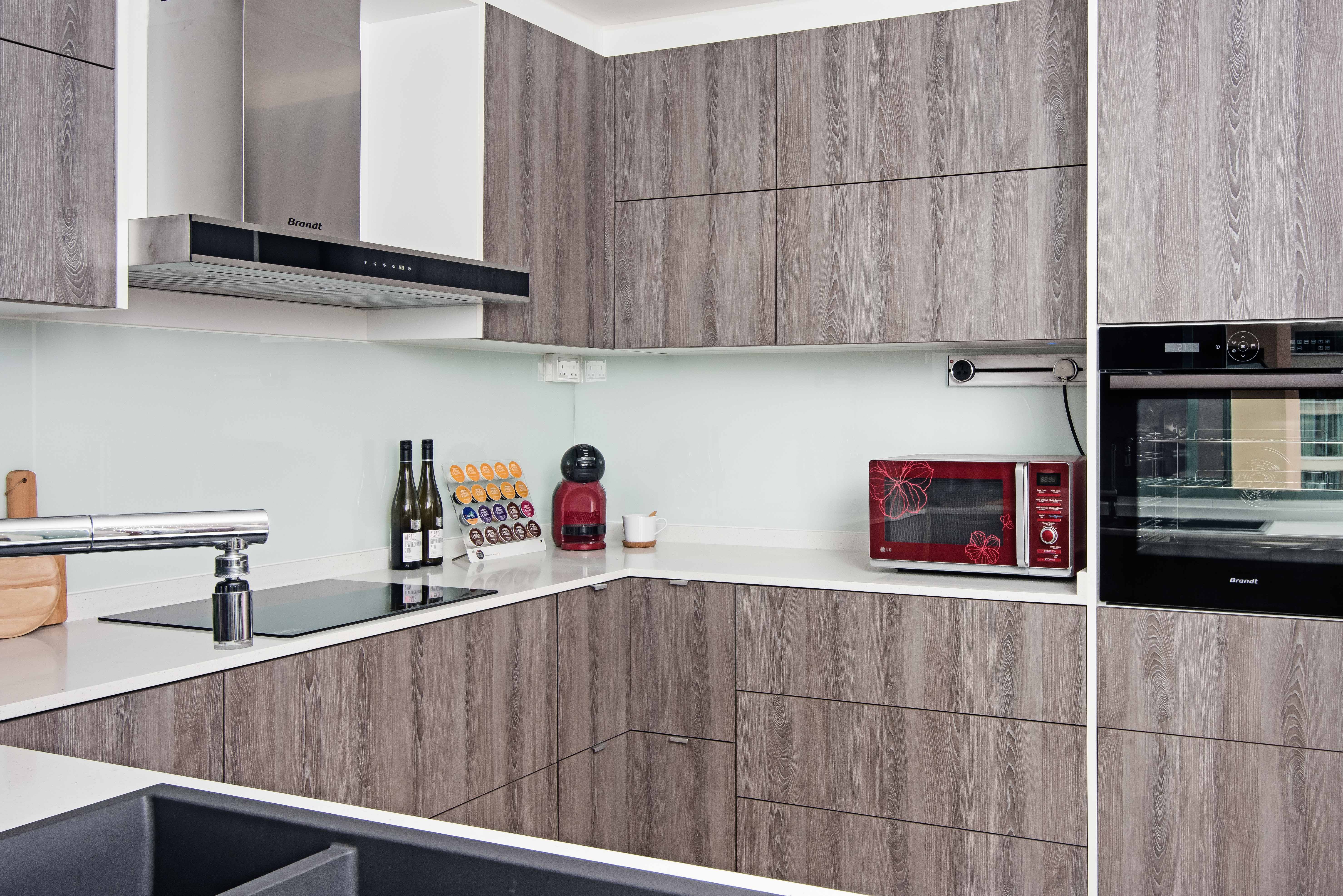 Country, Resort, Tropical Design - Kitchen - HDB 4 Room - Design by Luxurious Design Pte Ltd