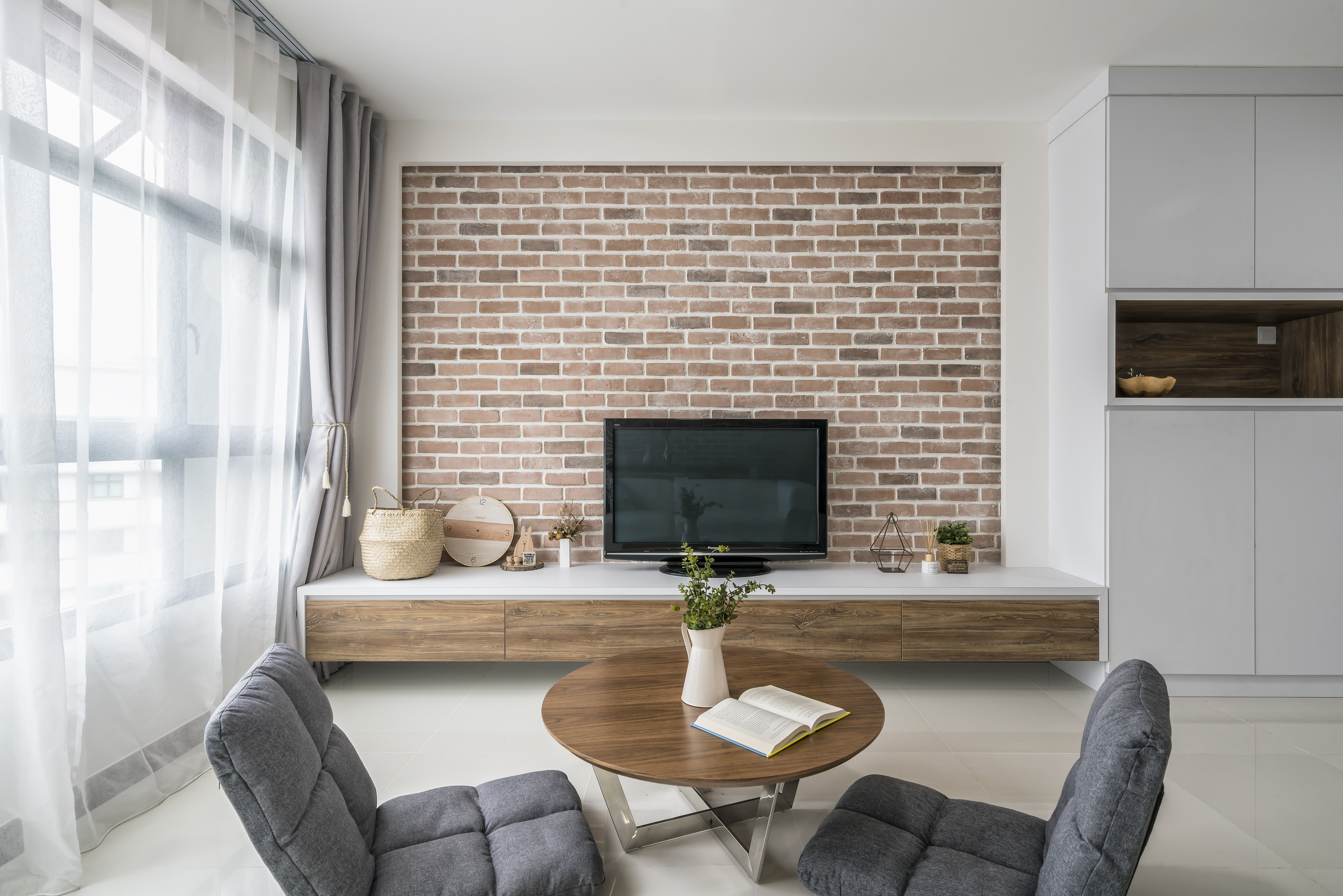 Minimalist Design - Living Room - HDB 4 Room - Design by Met Interior