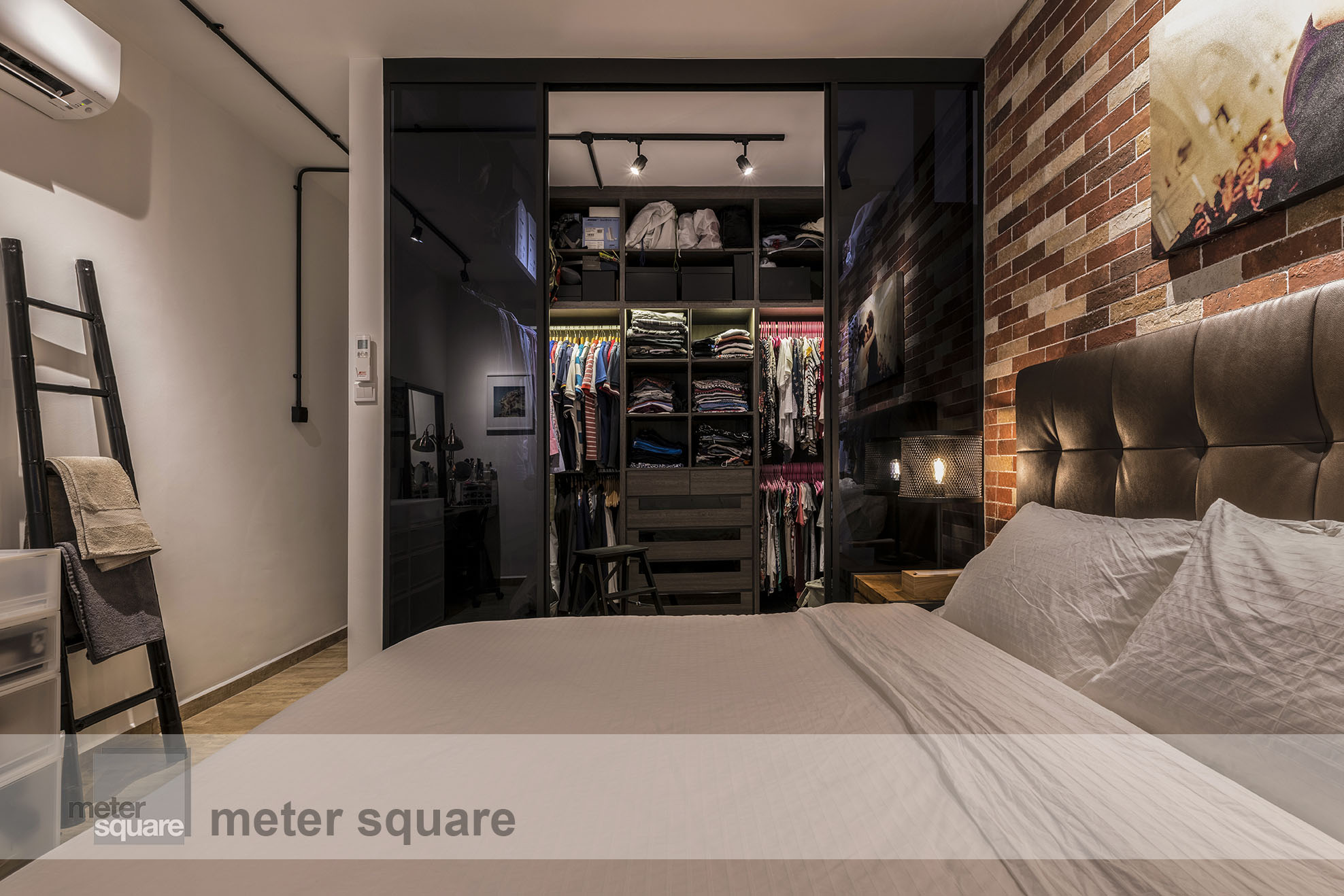 Industrial, Retro, Vintage Design - Bedroom - Condominium - Design by Meter Square Pte Ltd
