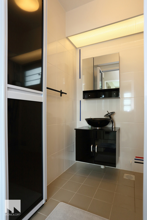 Contemporary, Minimalist Design - Bathroom - HDB 4 Room - Design by MONOLOFT