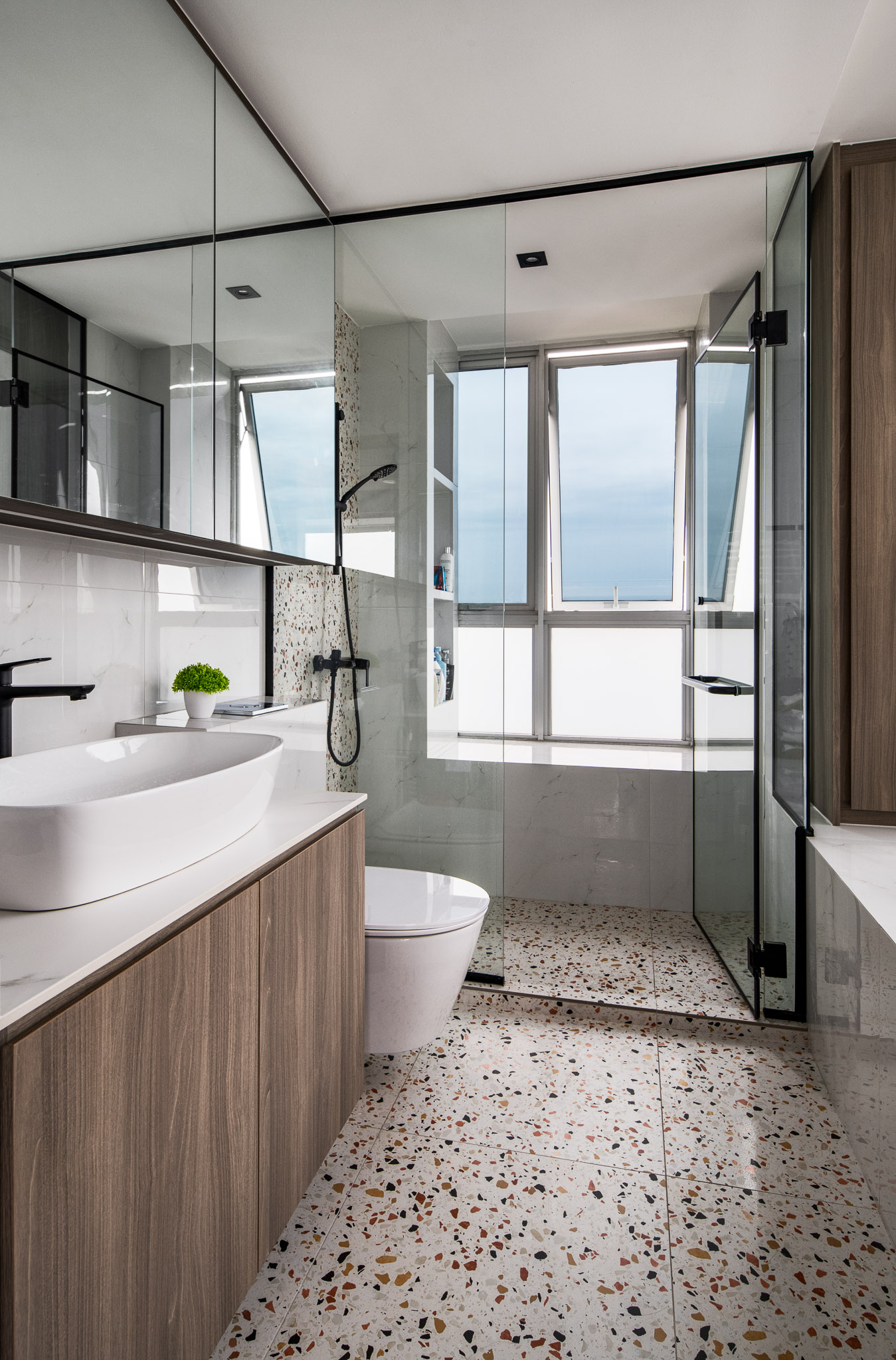 Contemporary Design - Bathroom - Condominium - Design by Mr Designer Studio