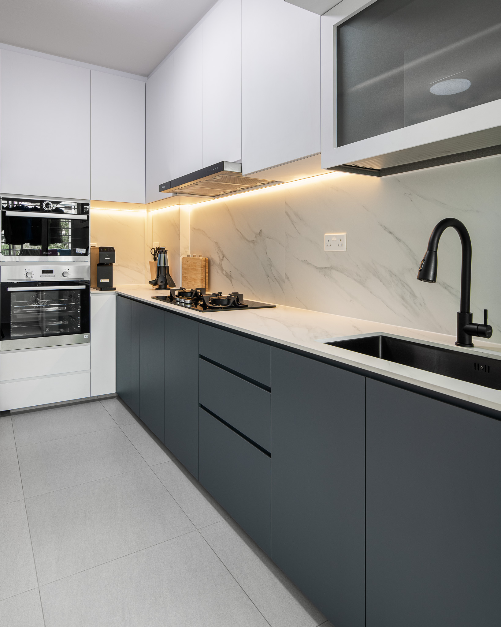 Modern Design - Kitchen - HDB 5 Room - Design by Mr Designer Studio