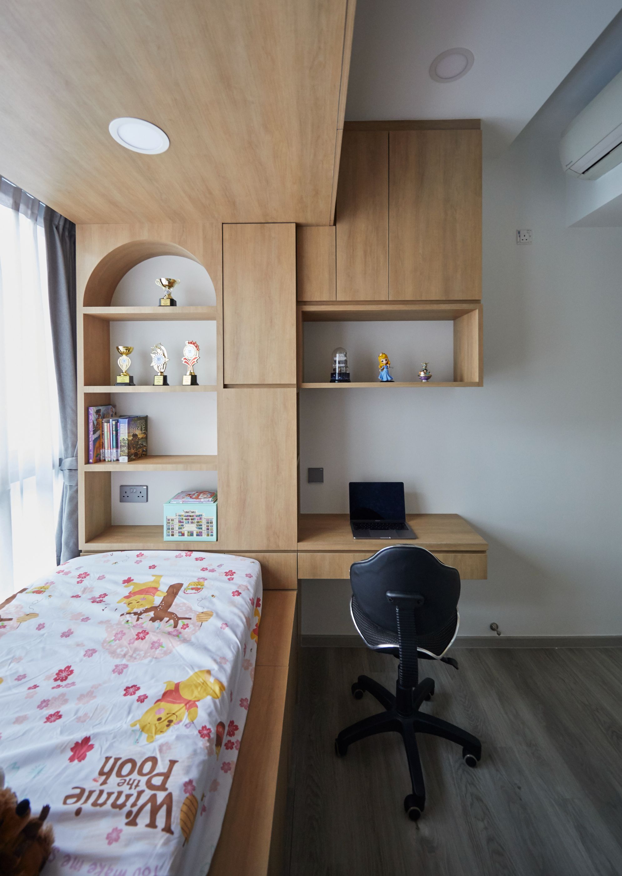 Modern Design - Bedroom - Condominium - Design by Mu Design Studio
