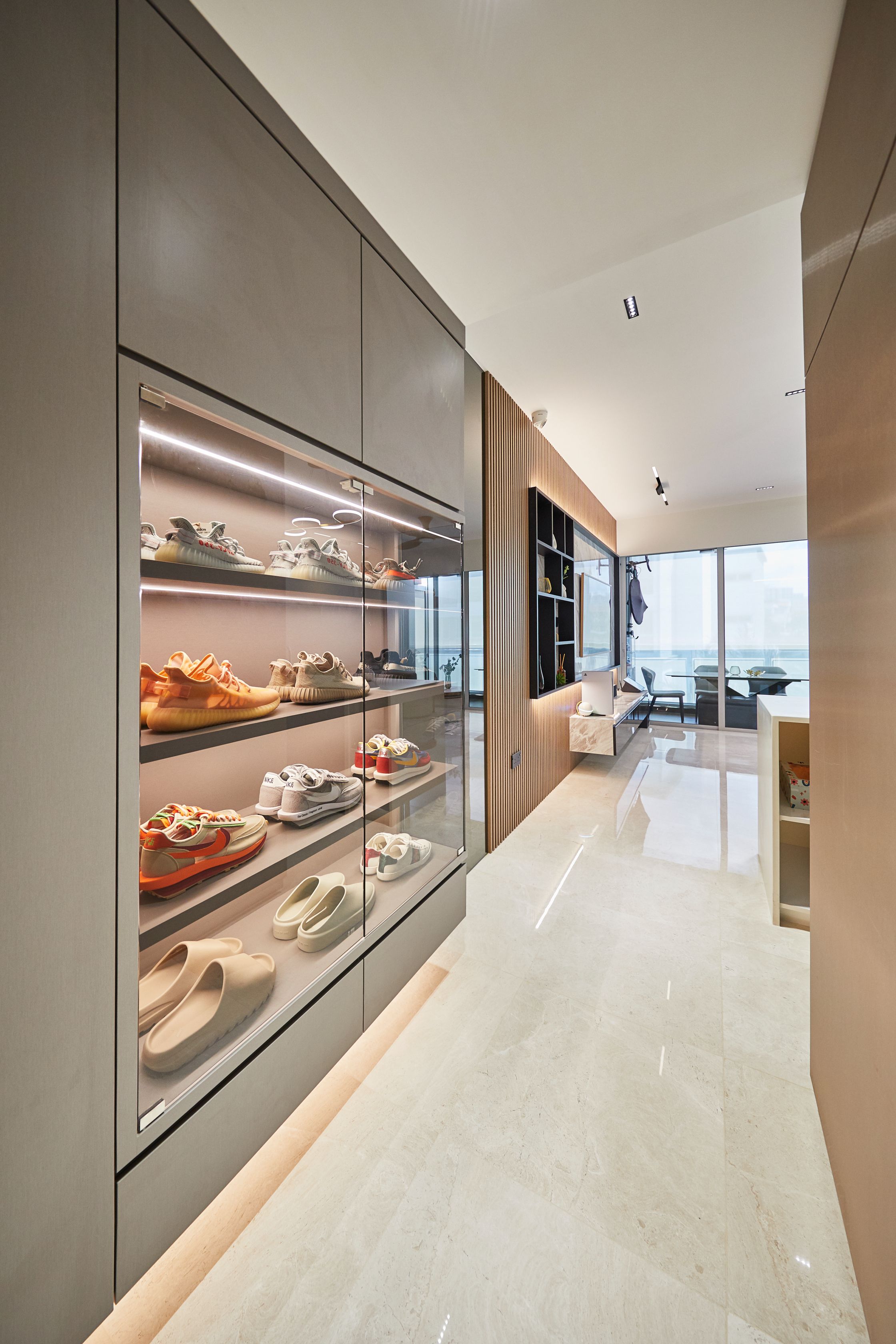Modern Design - Living Room - Condominium - Design by Mu Design Studio