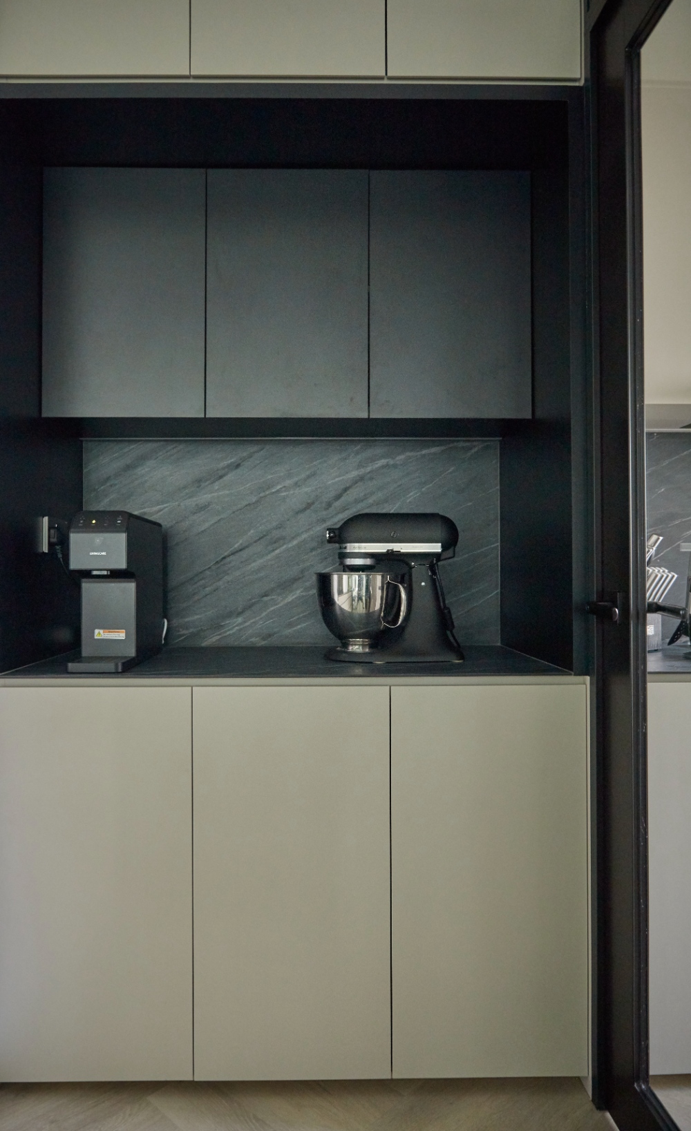 Minimalist, Modern Design - Kitchen - HDB 5 Room - Design by Mu Design Studio